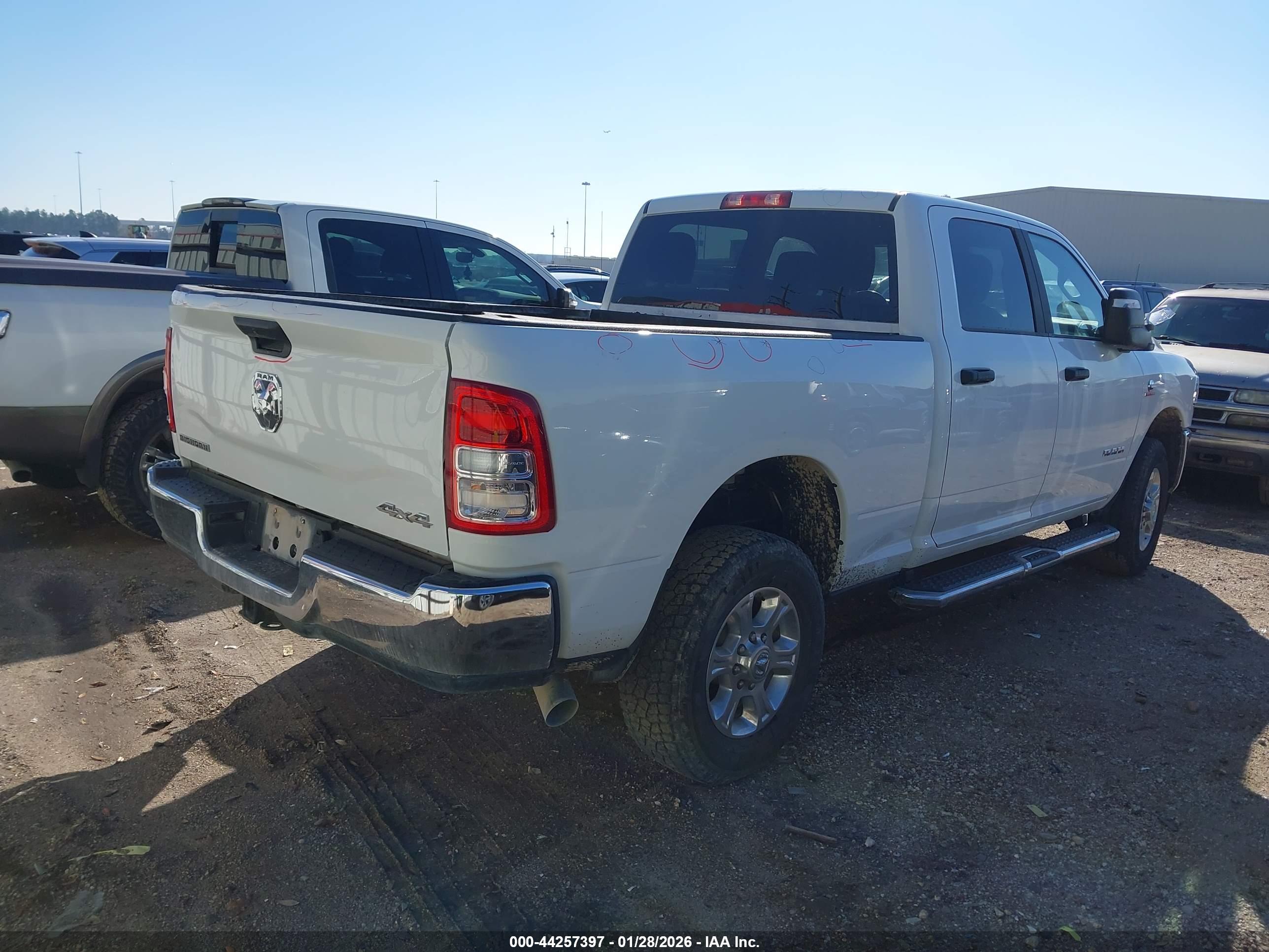RAM 2500 image 4