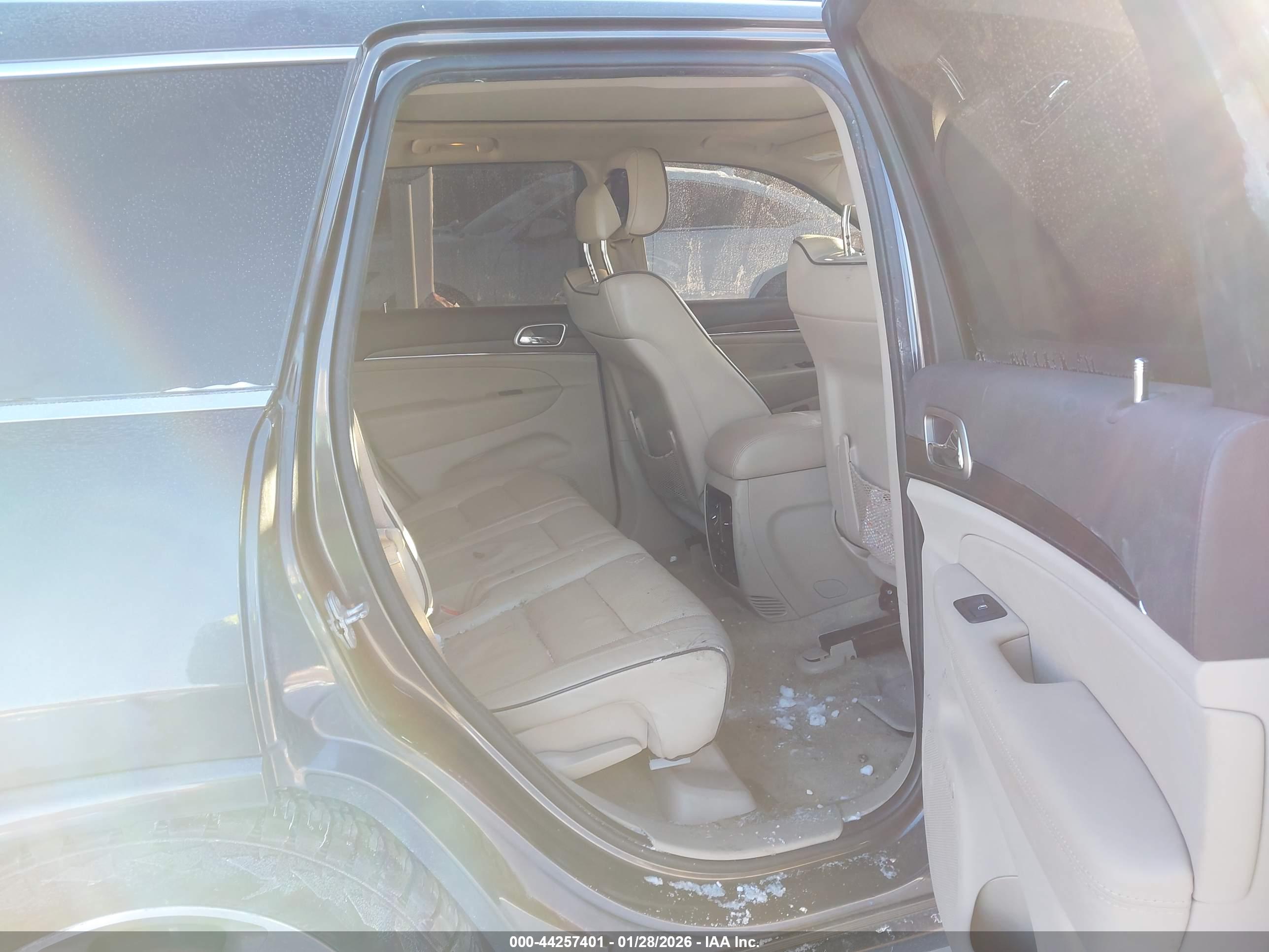 JEEP GRAND image 8