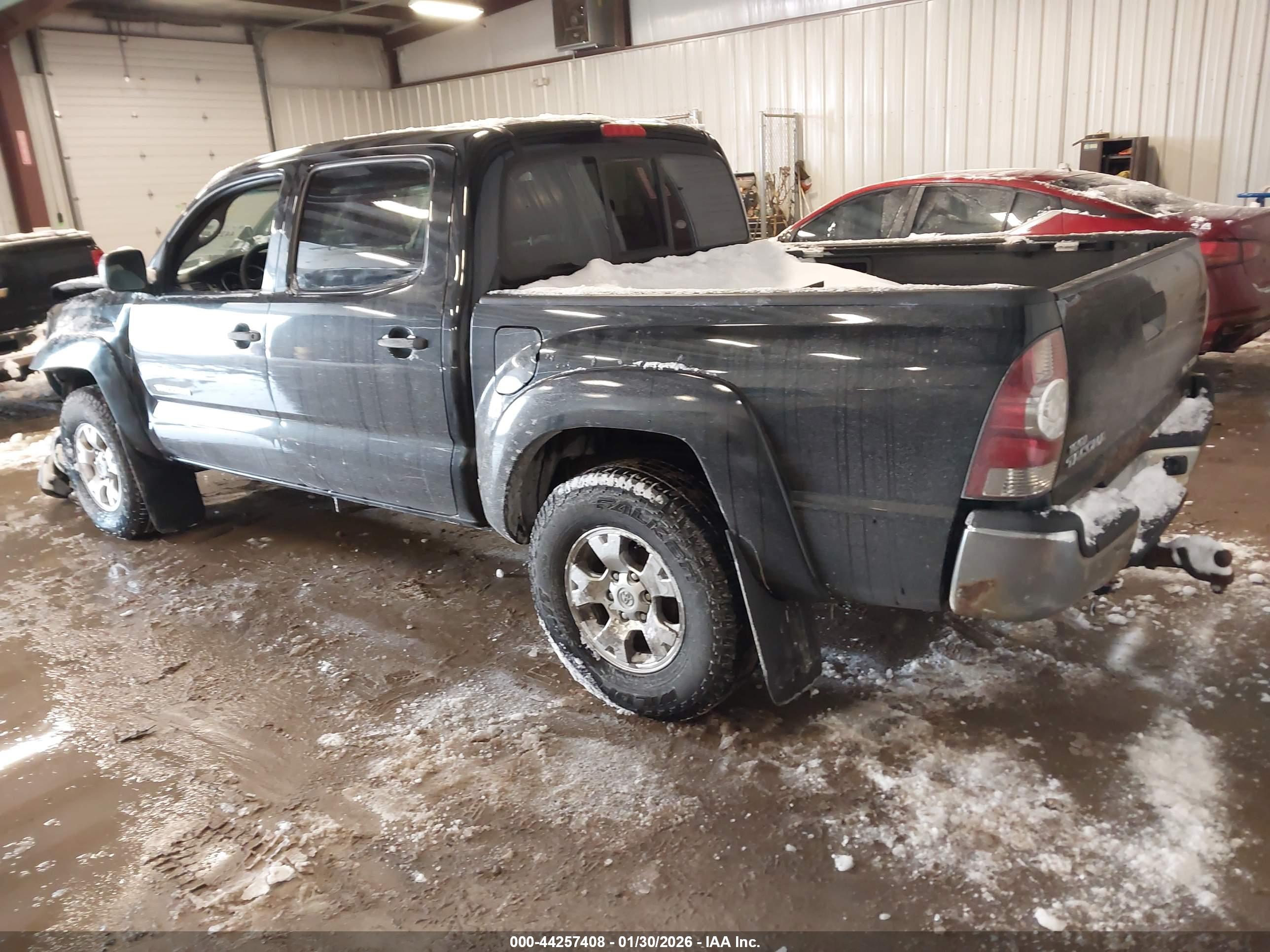 TOYOTA TACOMA image 3