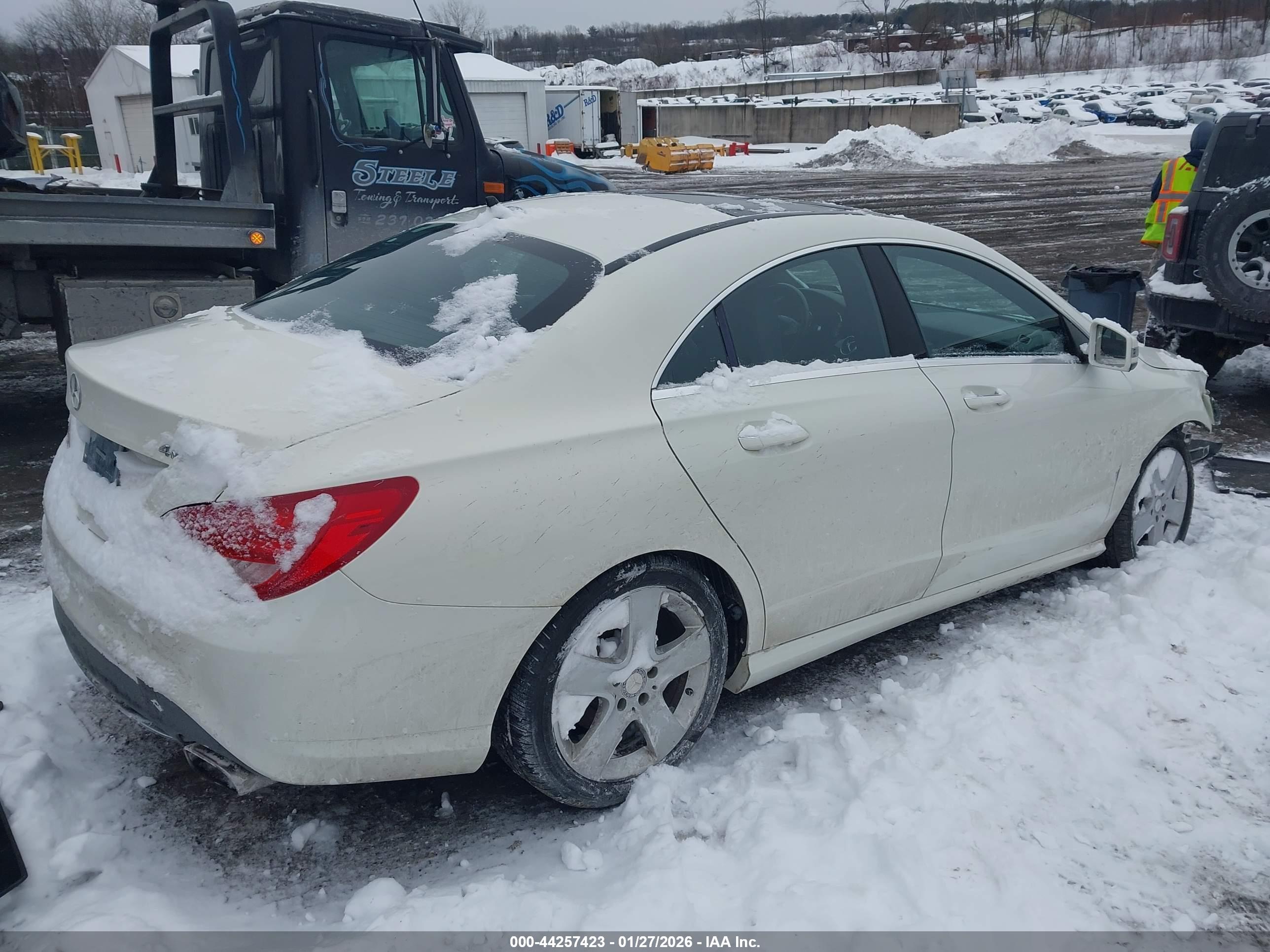MERCEDES-BENZ CLA image 4
