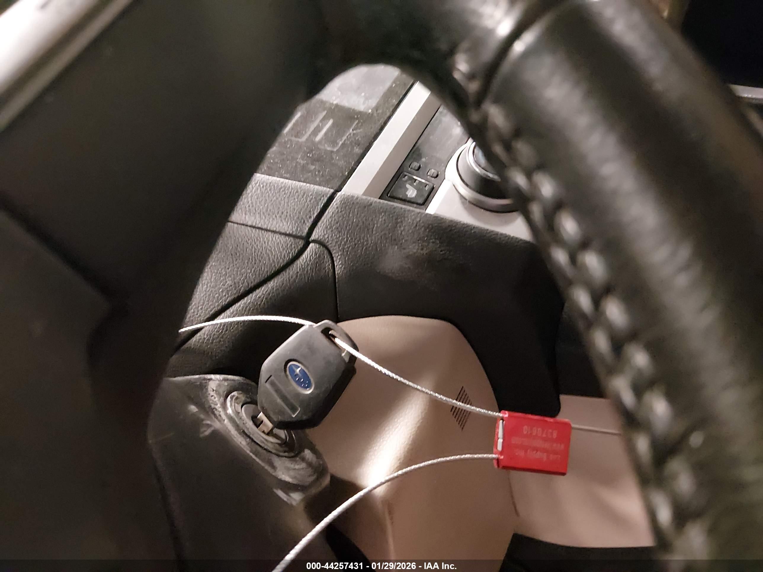 SUBARU OUTBACK image 11
