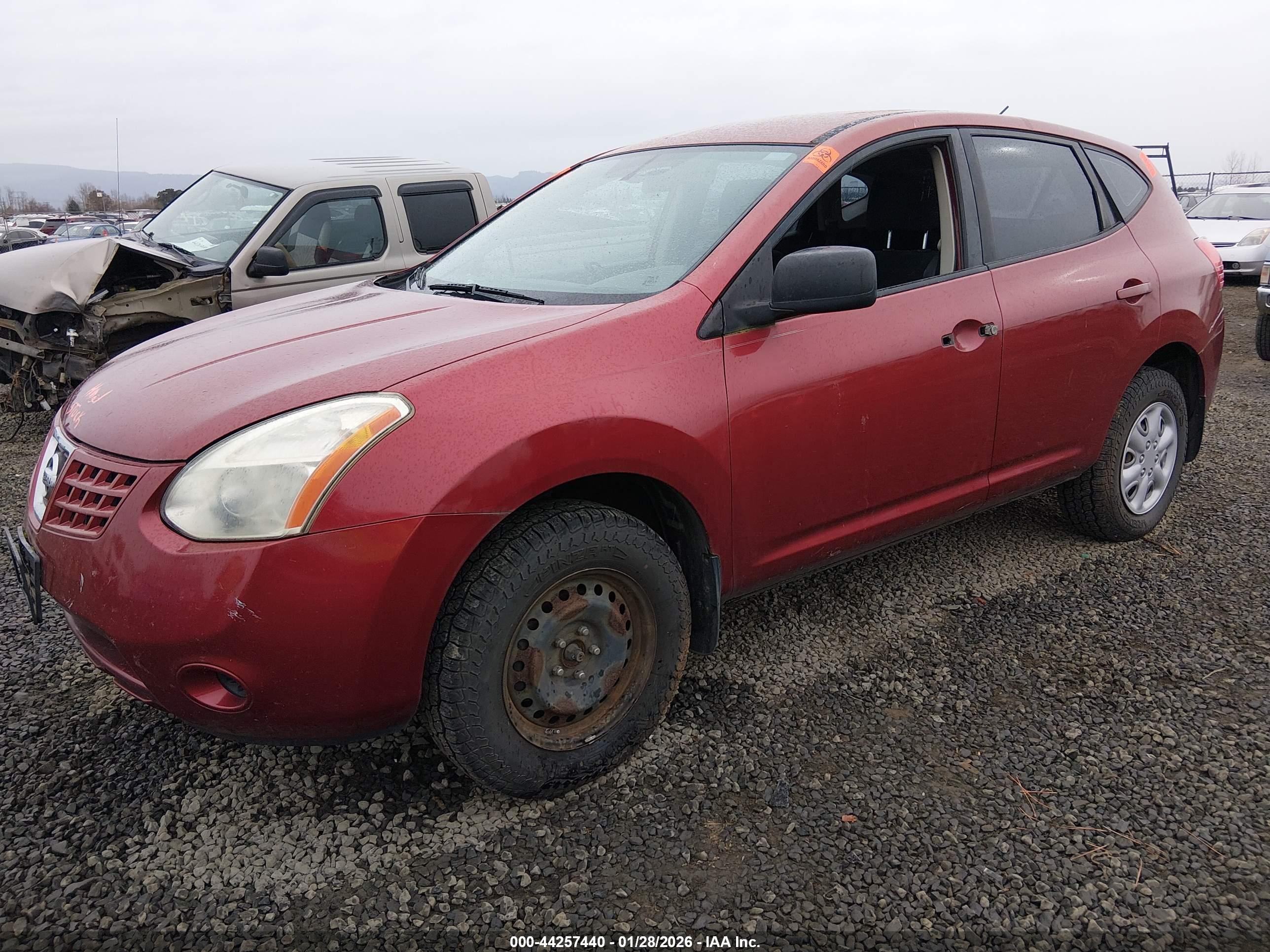 NISSAN ROGUE image 2