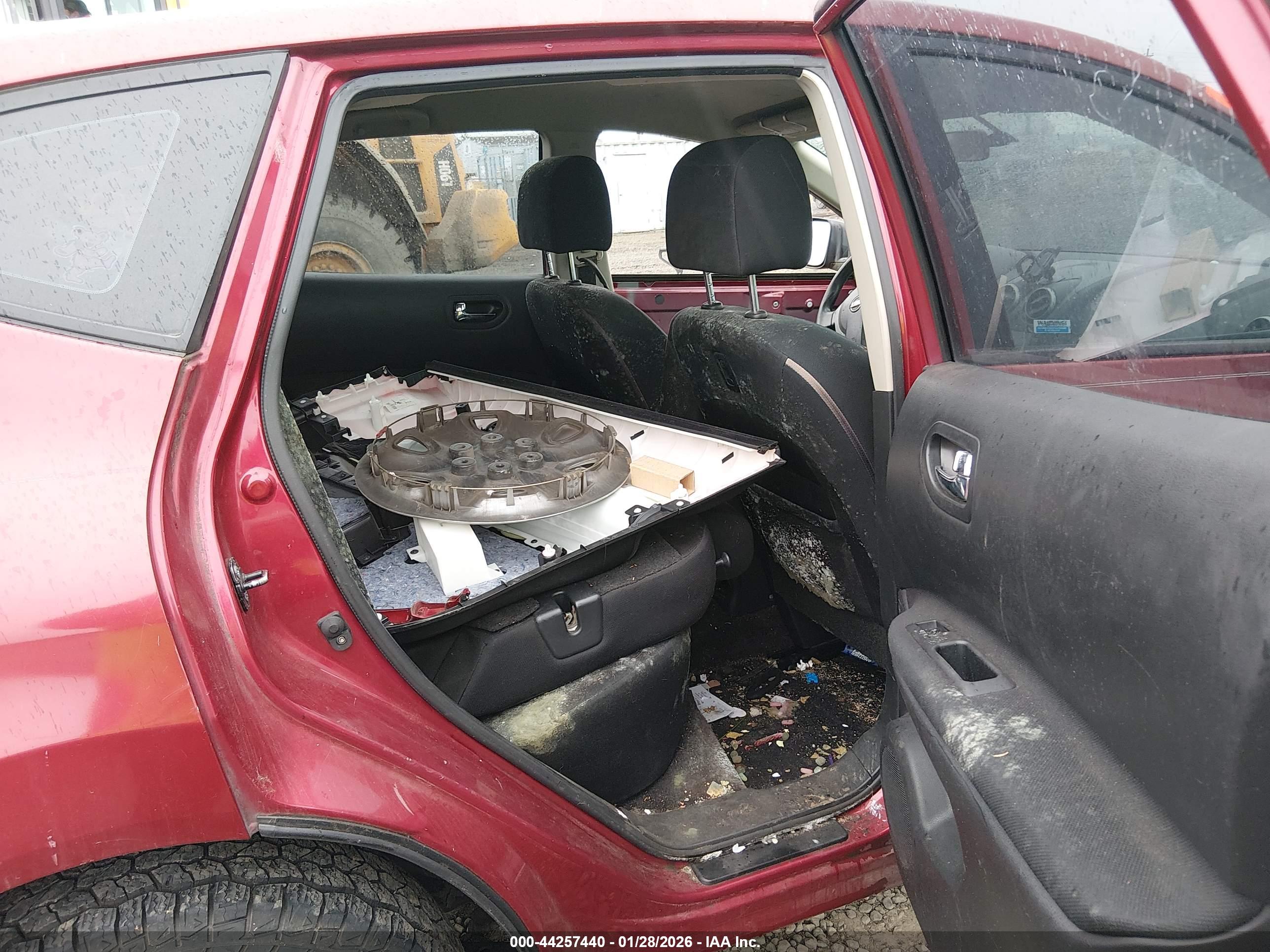 NISSAN ROGUE image 8
