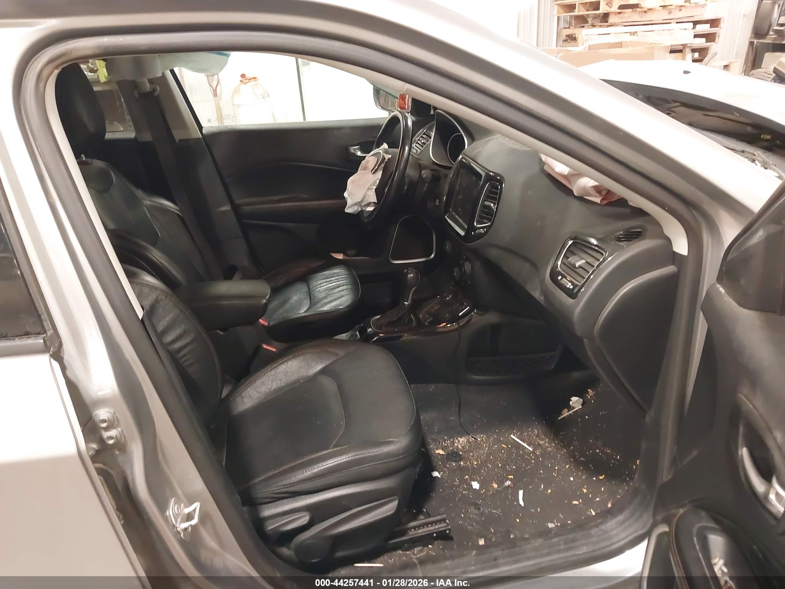 JEEP COMPASS image 5