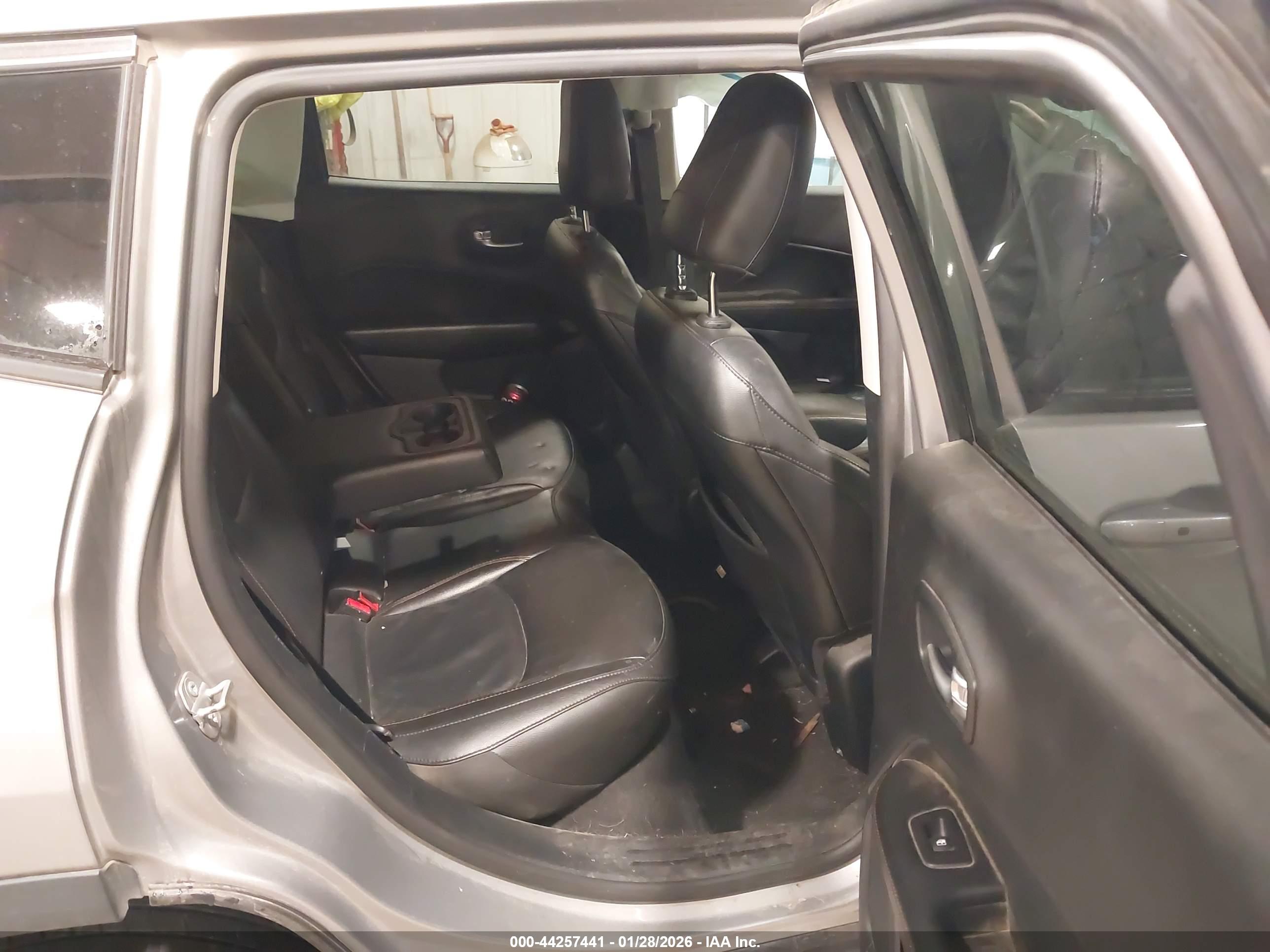 JEEP COMPASS image 8