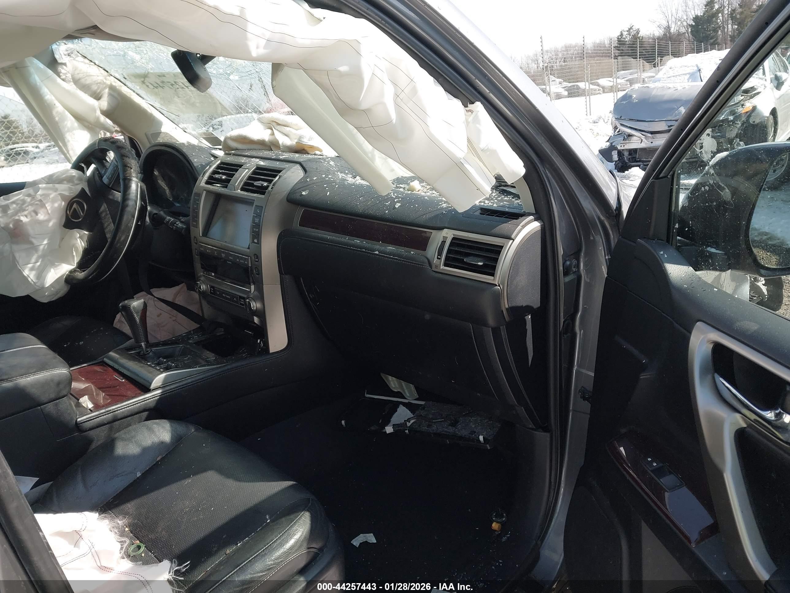 LEXUS GX image 5