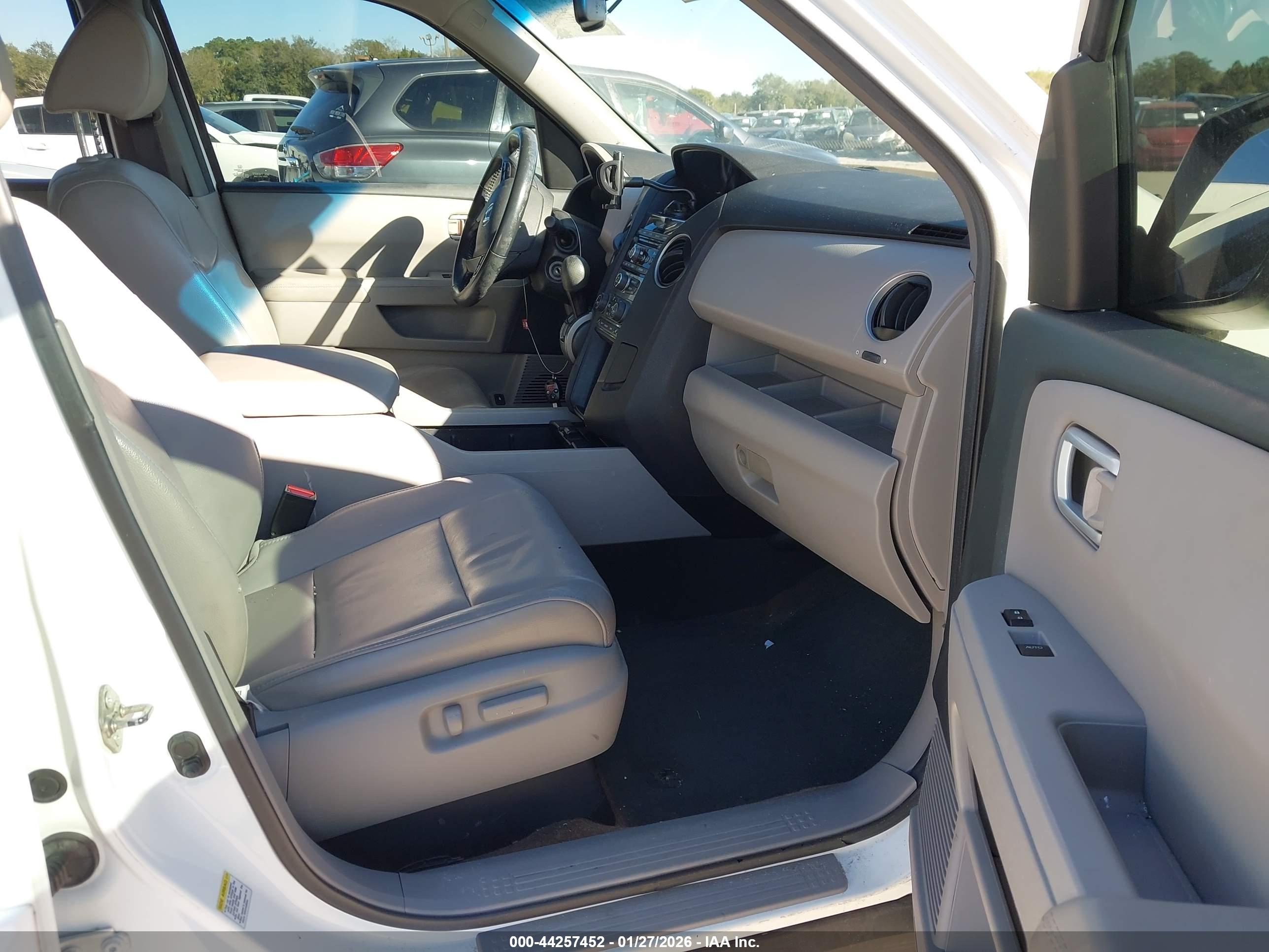 HONDA PILOT image 5