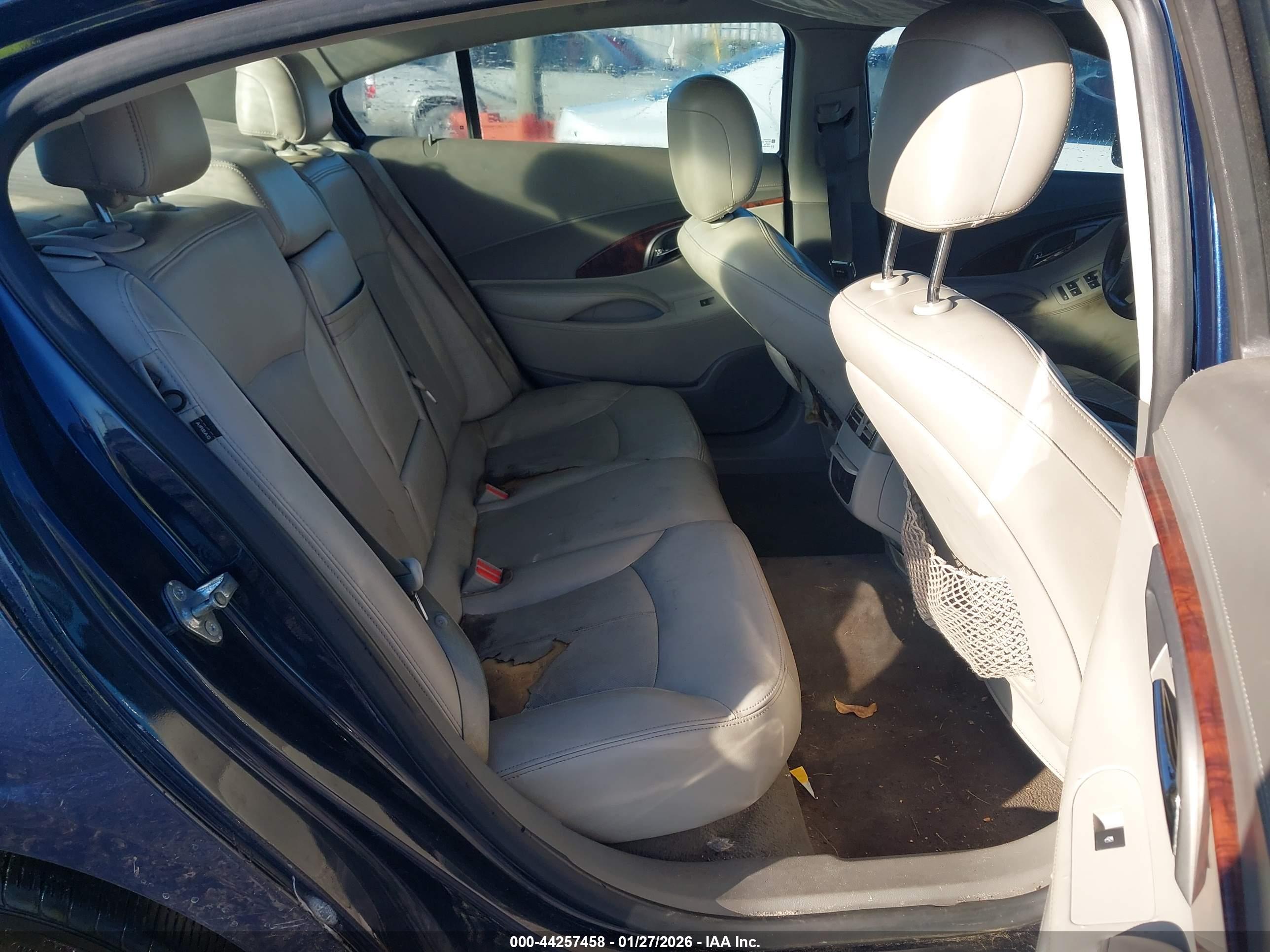 BUICK LACROSSE image 8