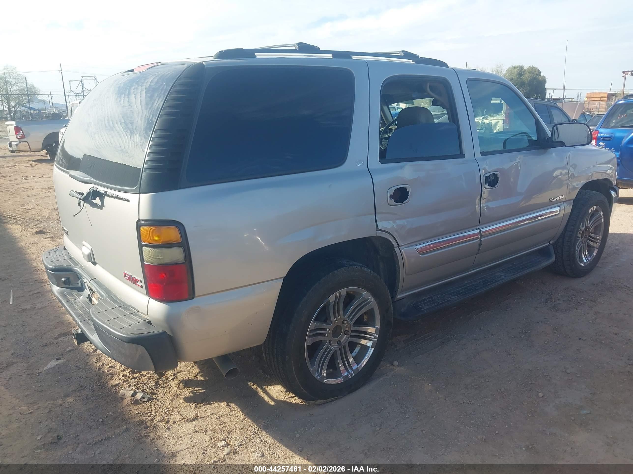 GMC YUKON image 4