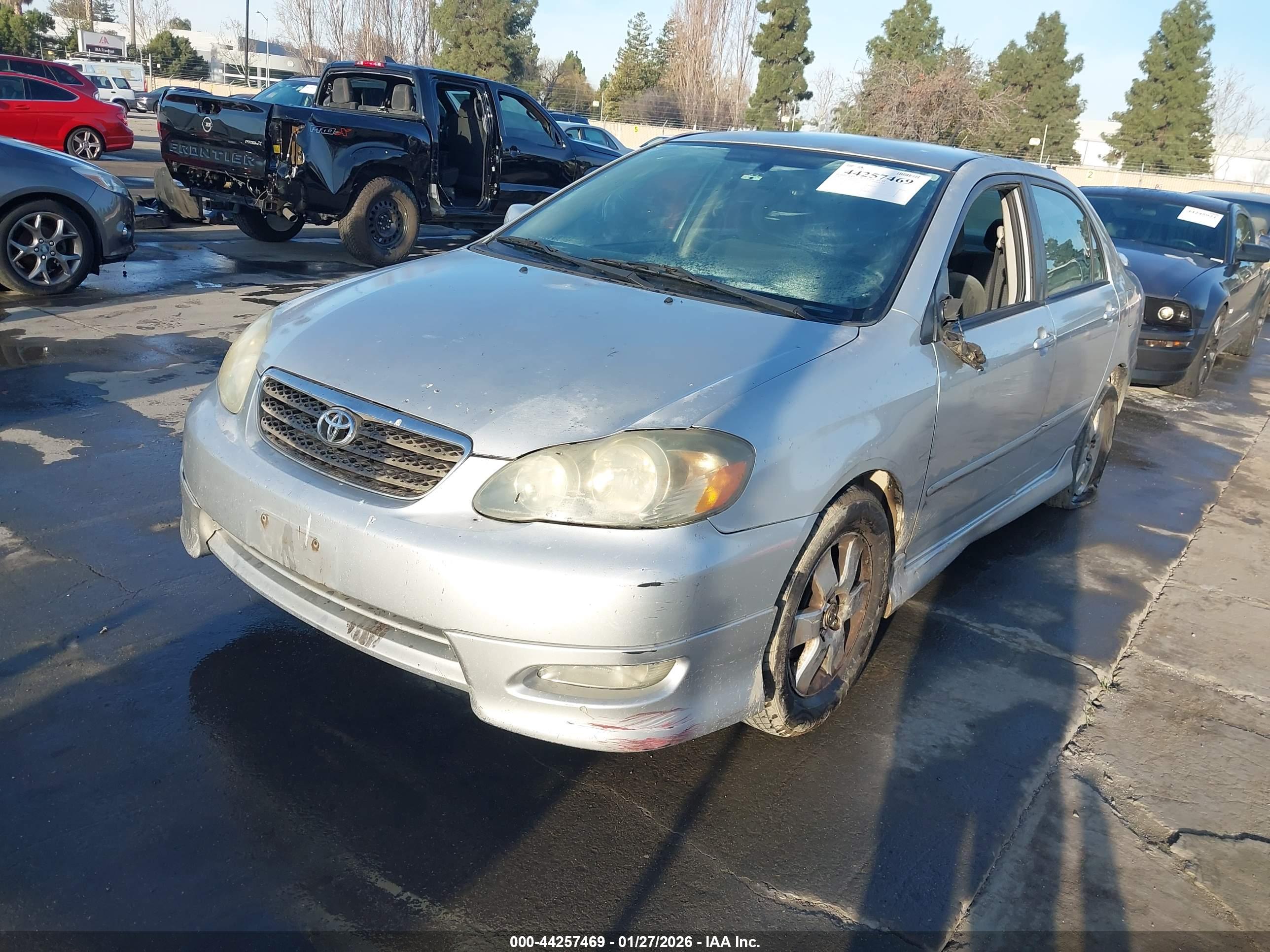 TOYOTA COROLLA image 2