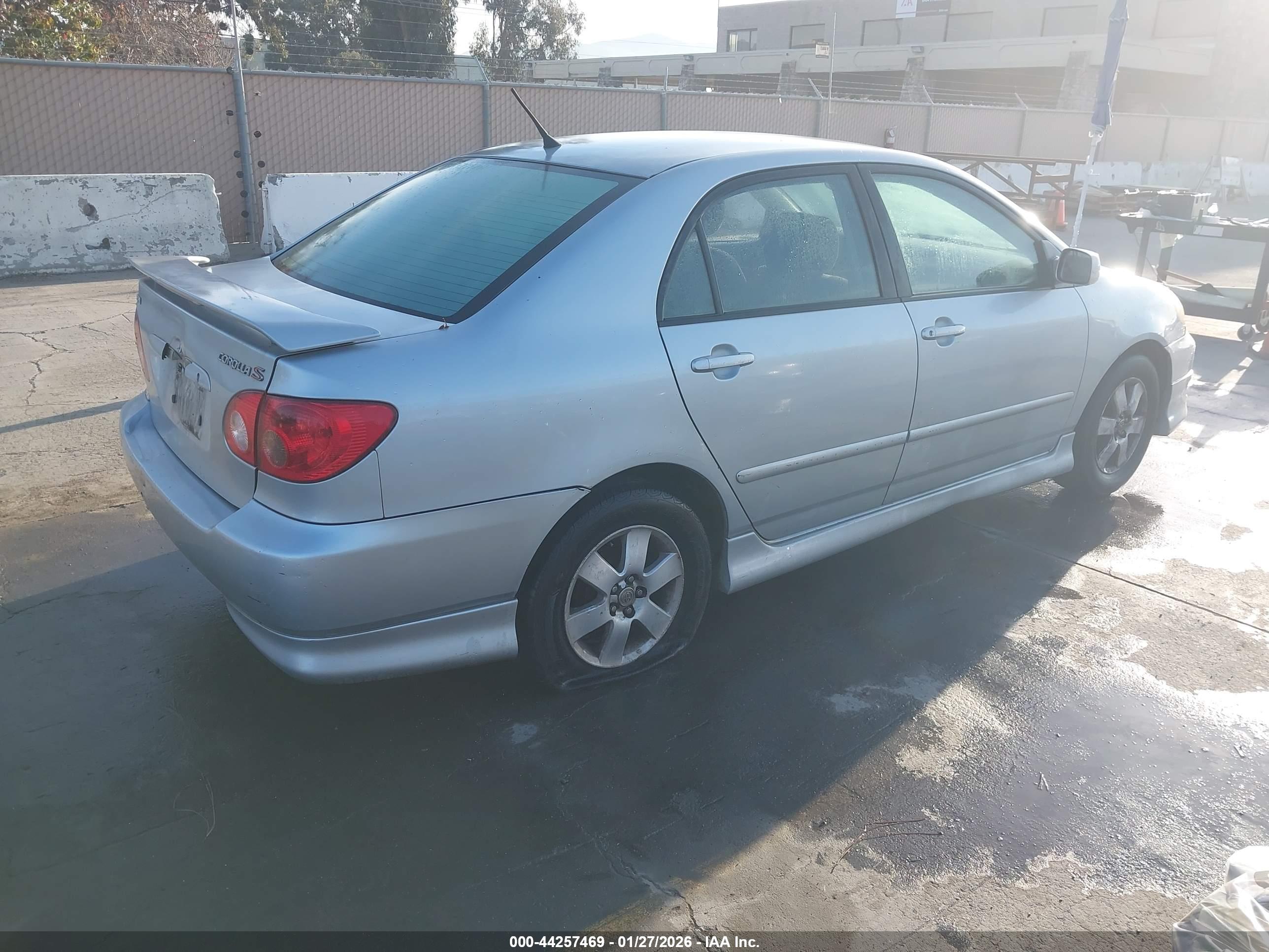 TOYOTA COROLLA image 4