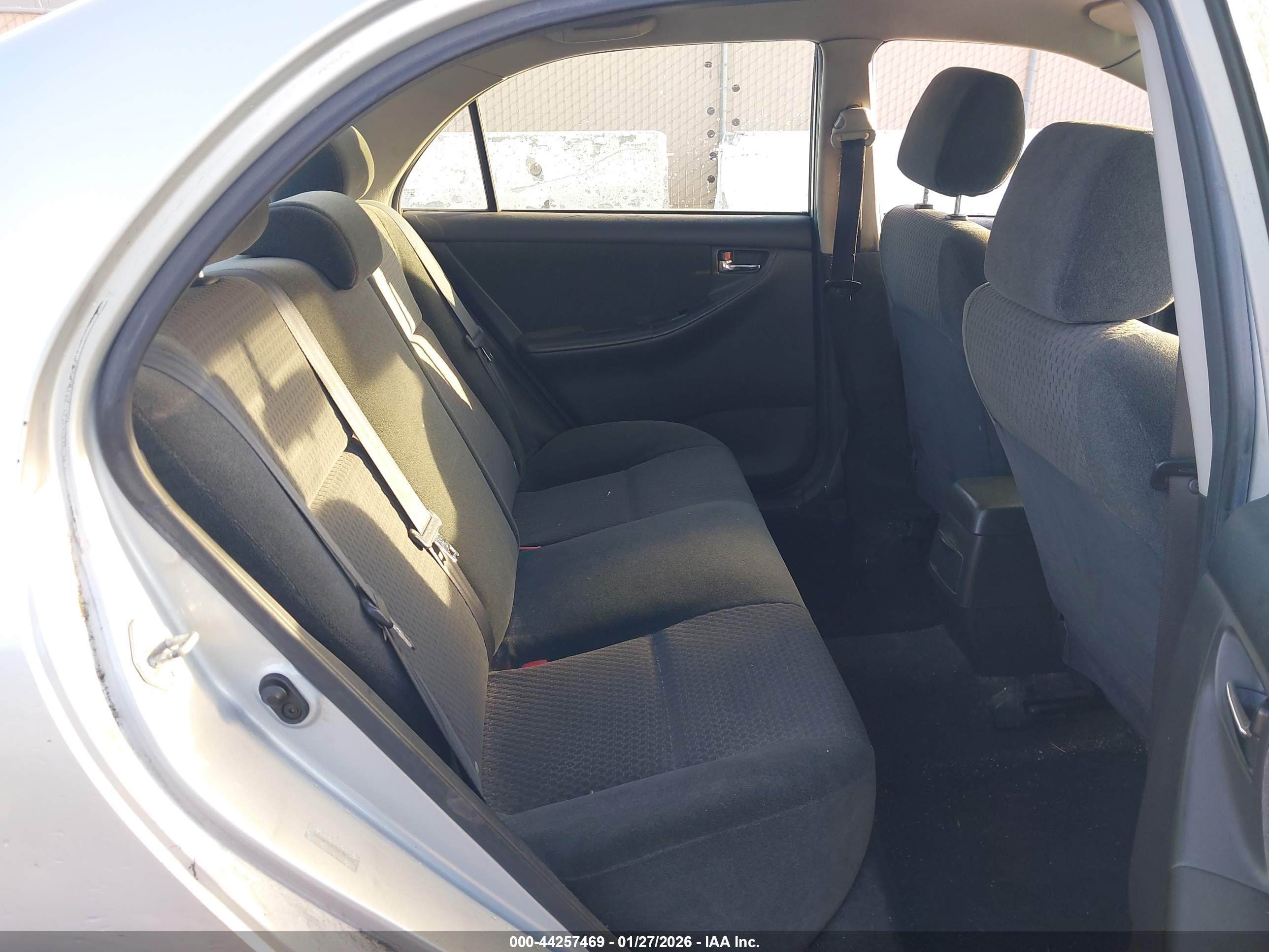 TOYOTA COROLLA image 8