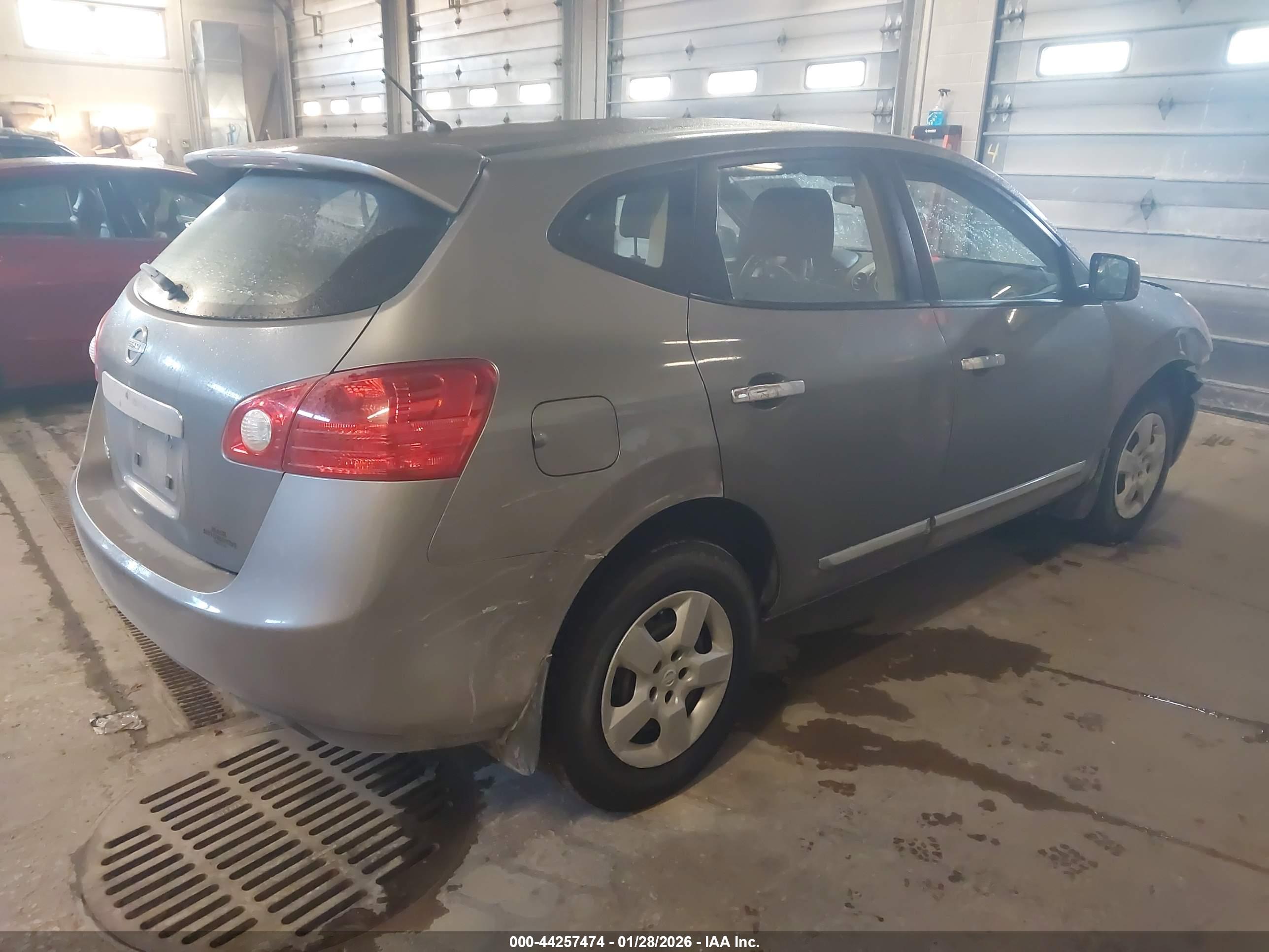 NISSAN ROGUE image 4