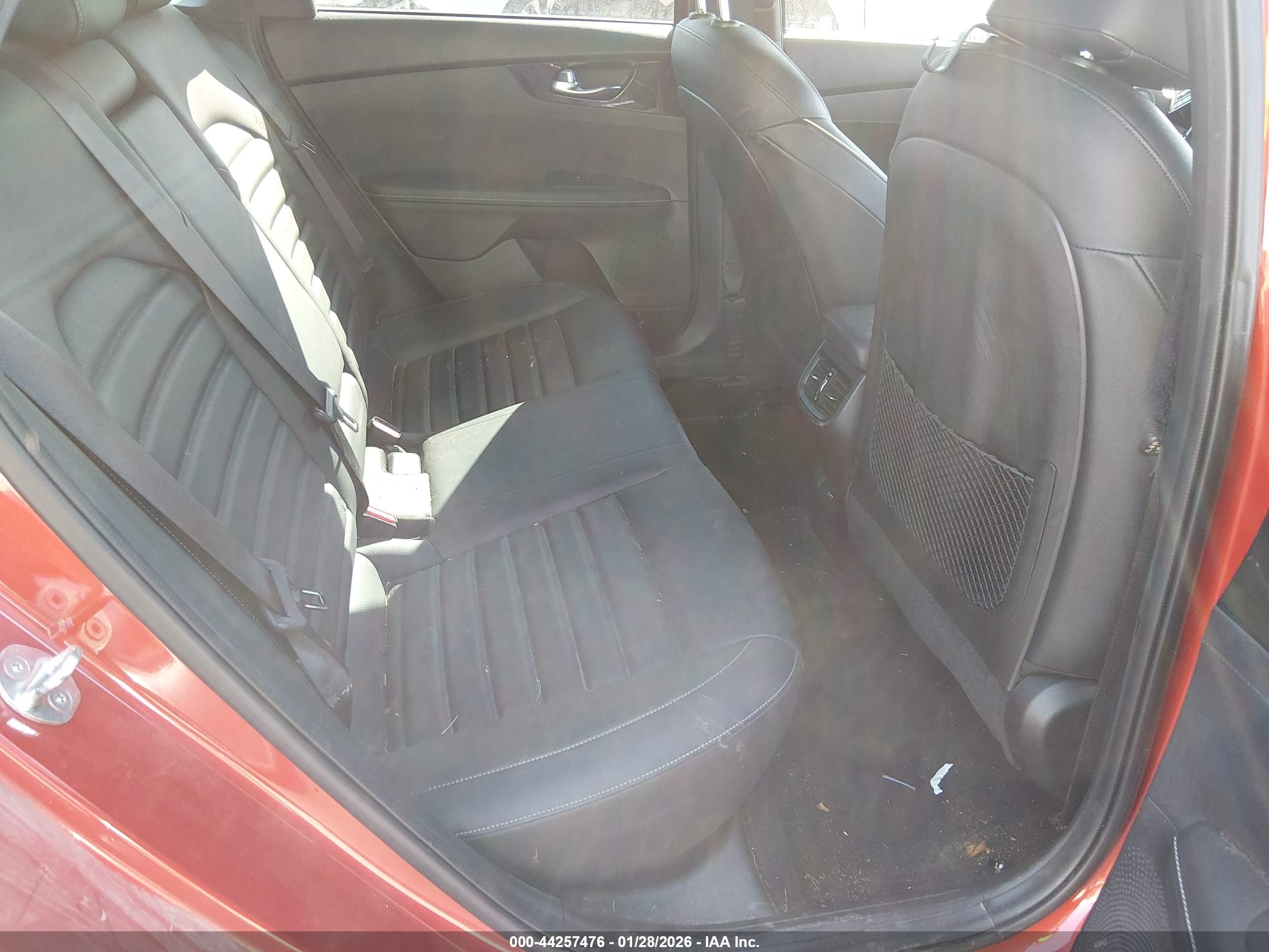 KIA FORTE image 8