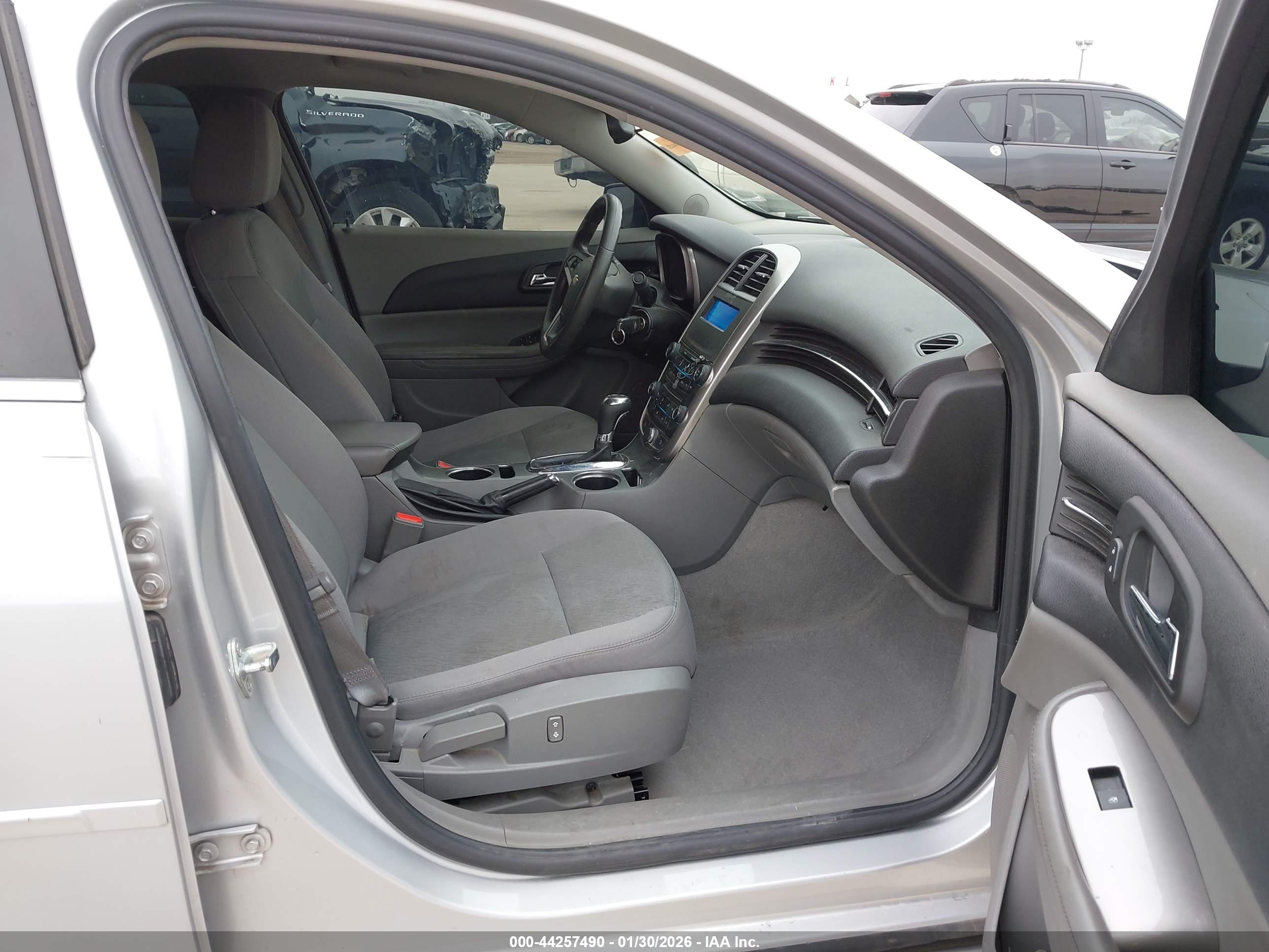CHEVROLET MALIBU image 5