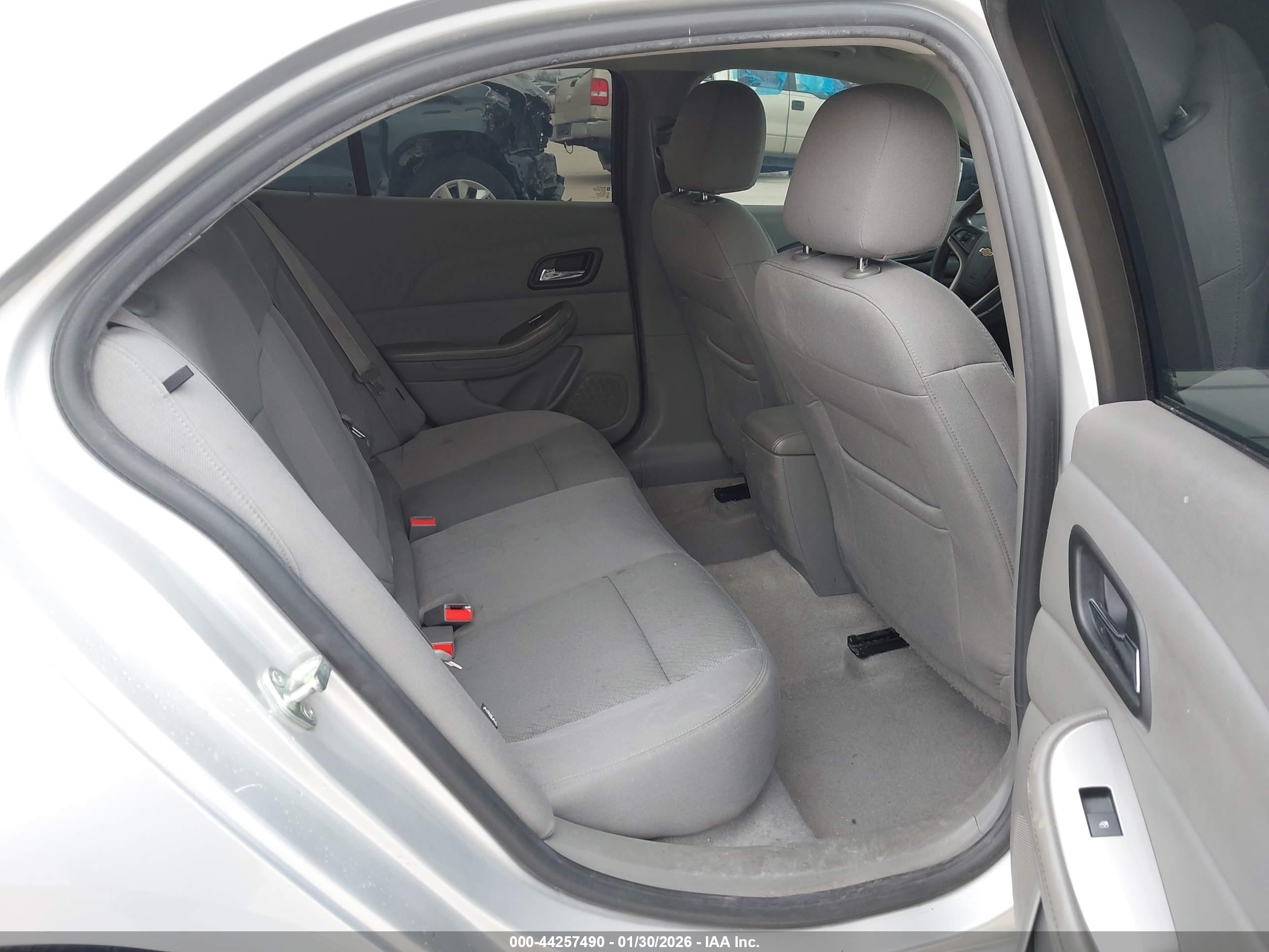CHEVROLET MALIBU image 8