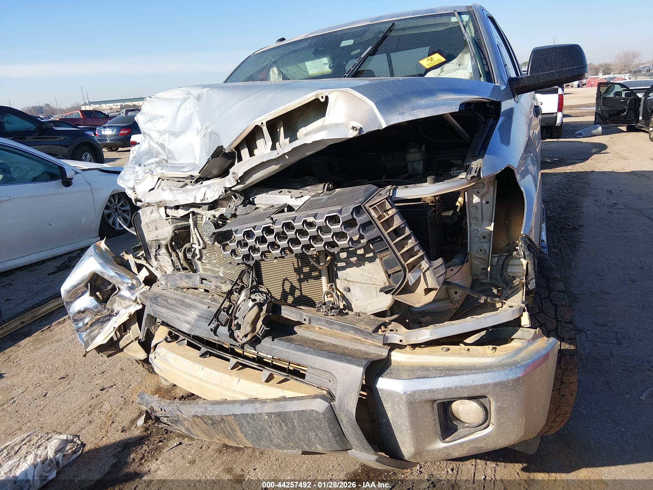 TOYOTA TUNDRA image 6