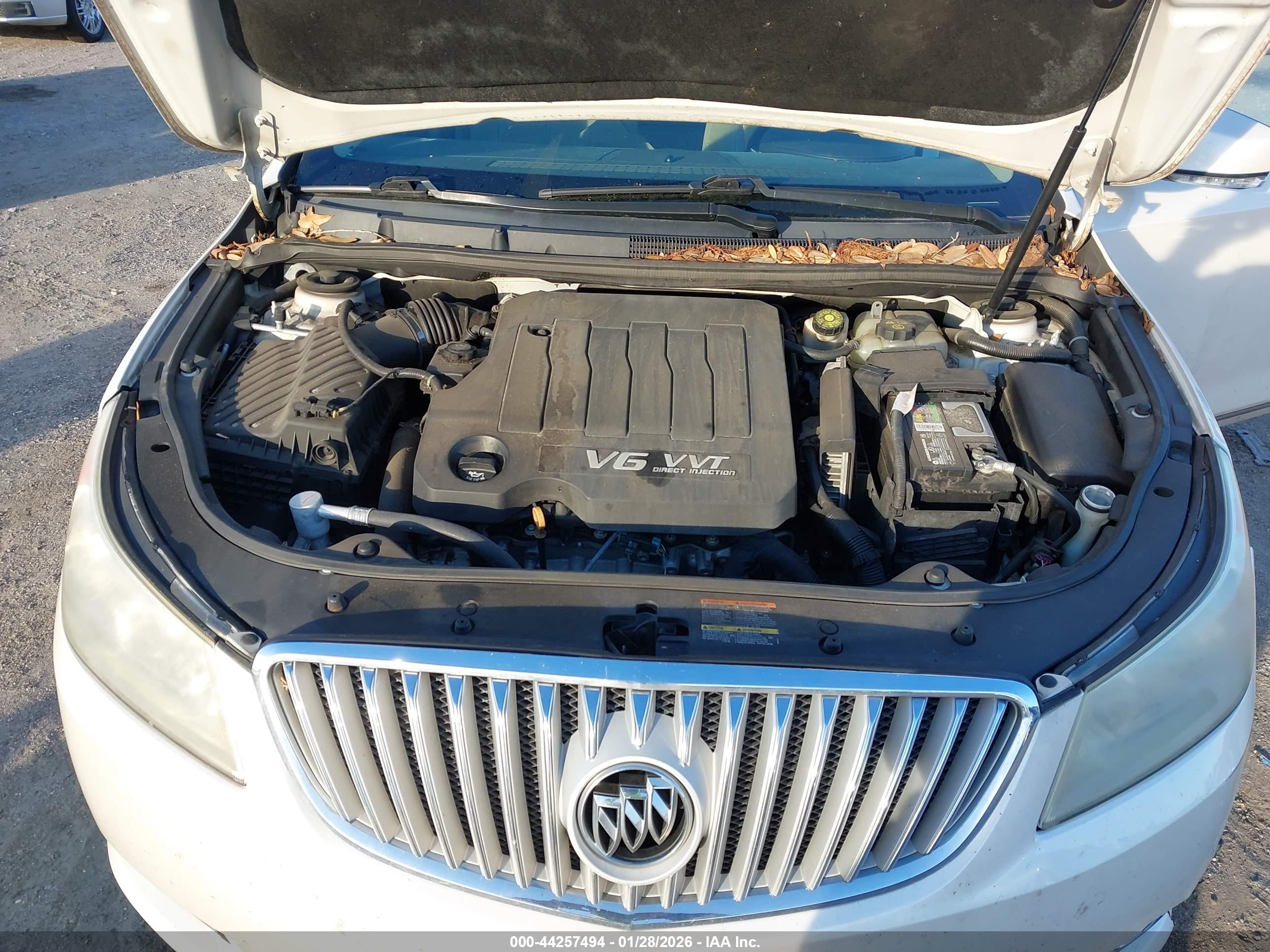 BUICK LACROSSE image 10