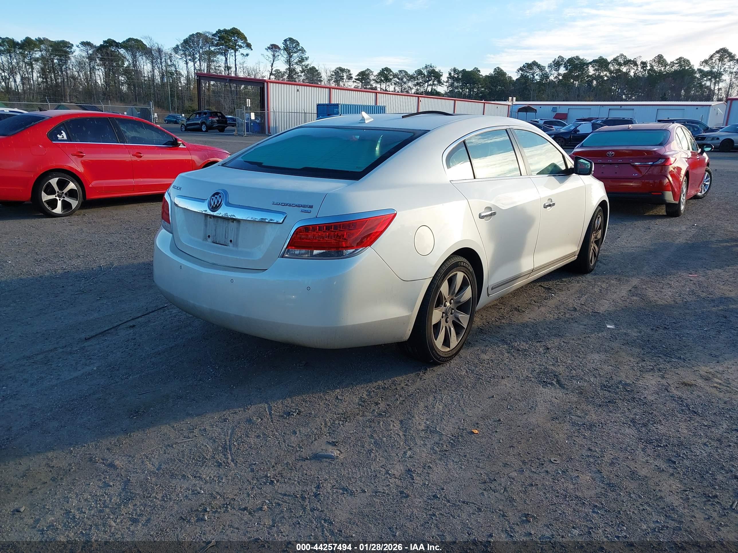 BUICK LACROSSE image 4