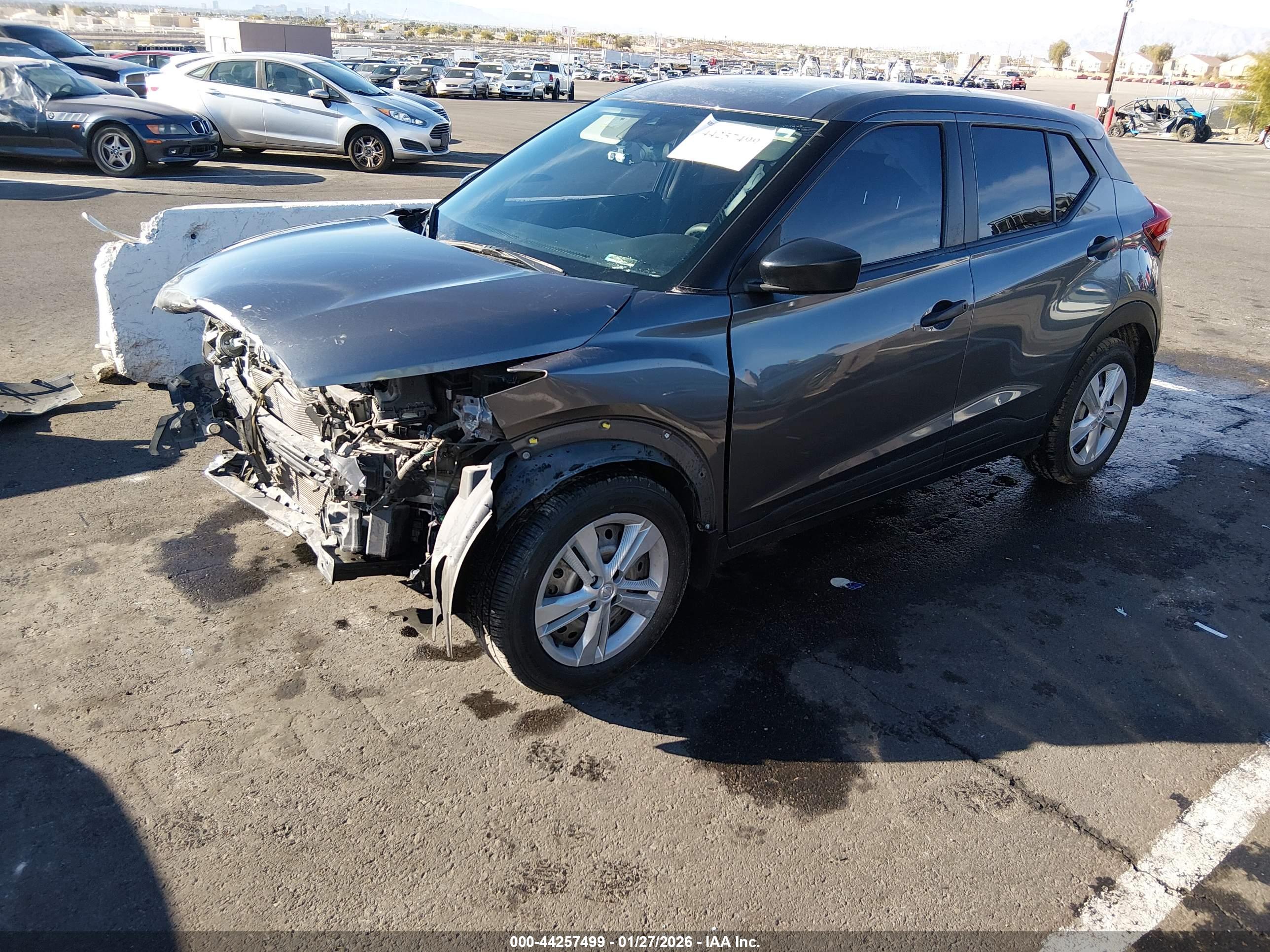 NISSAN KICKS image 2