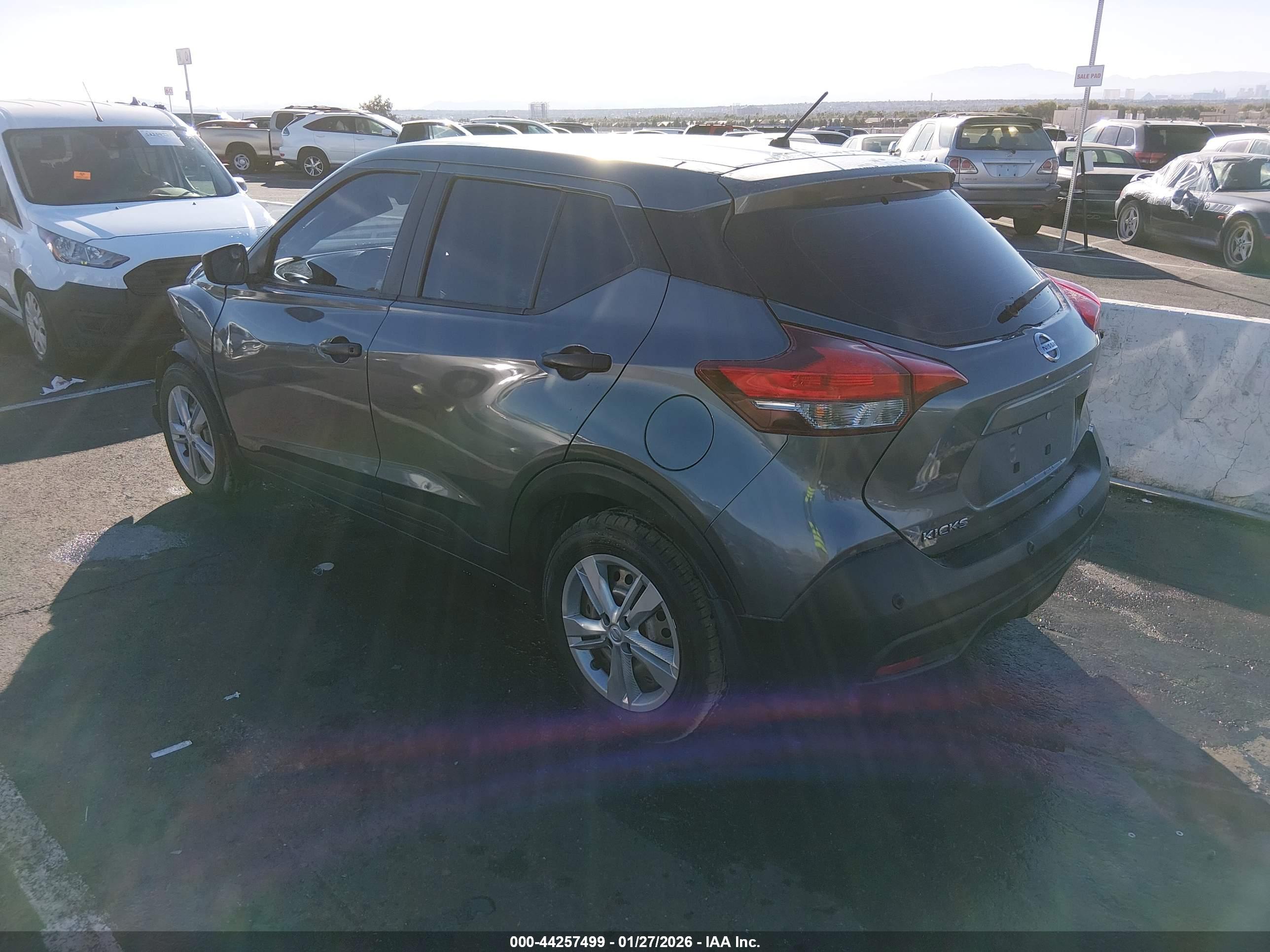 NISSAN KICKS image 3