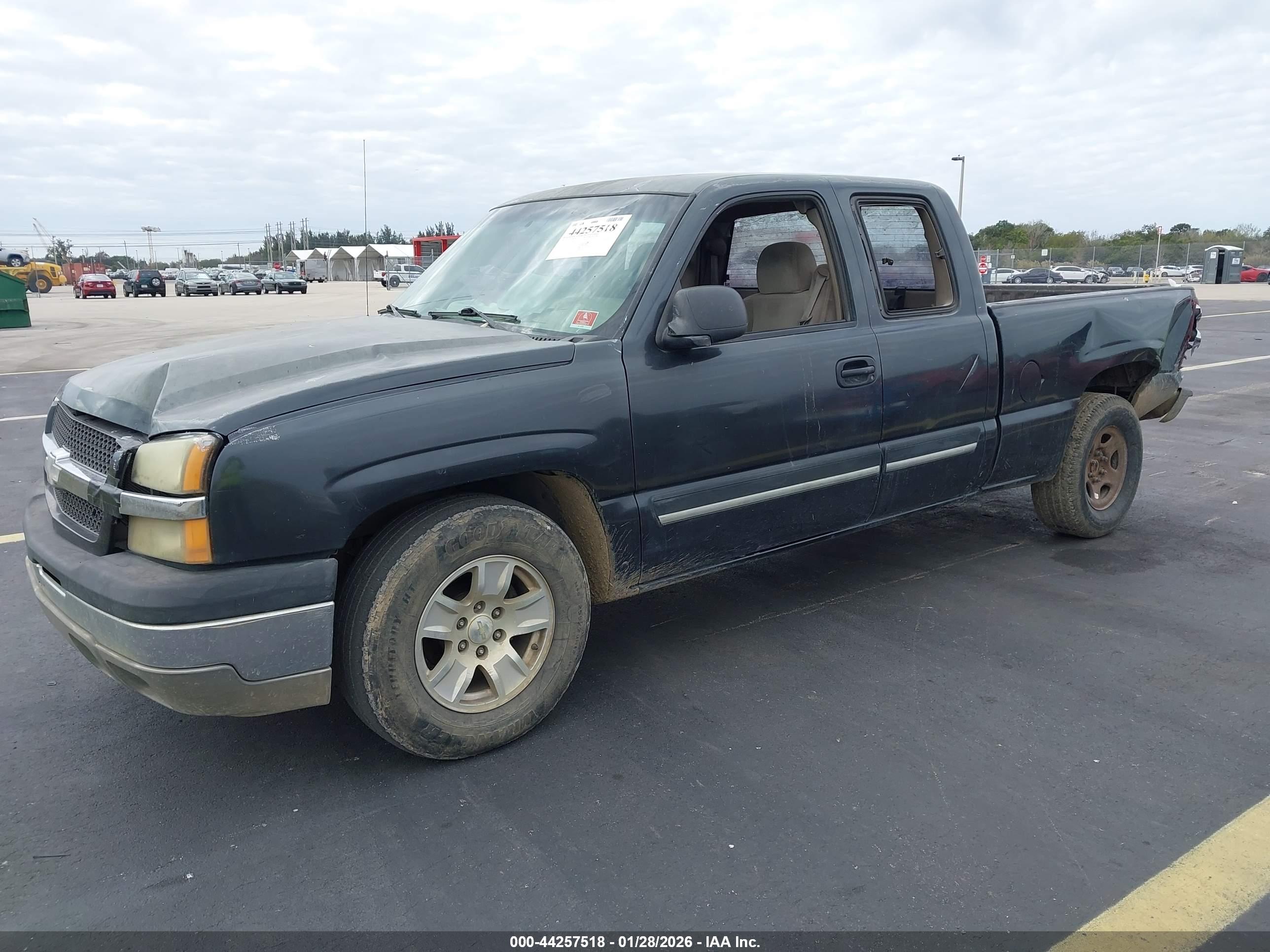 CHEVROLET SILVERADO image 2