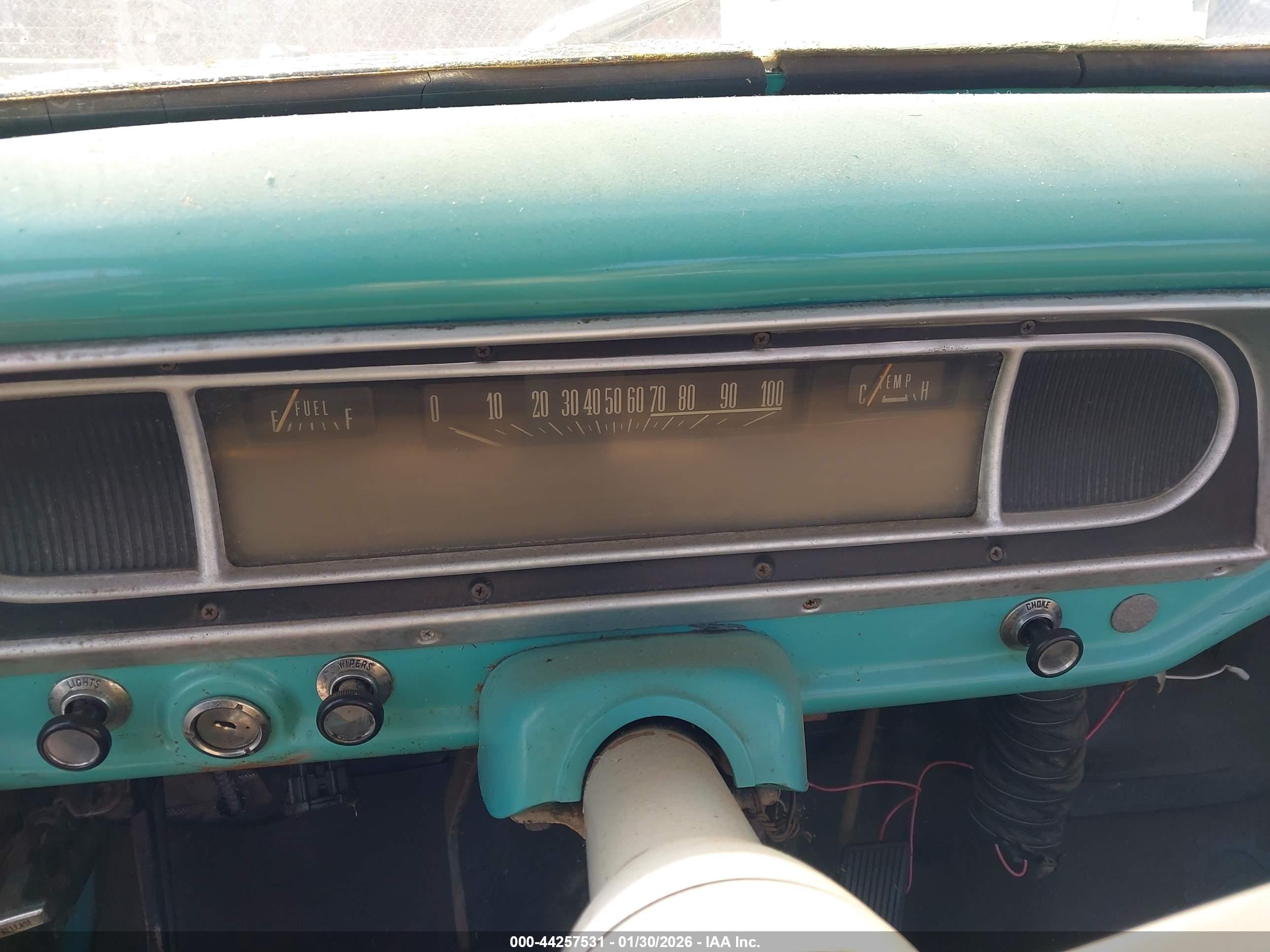 FORD PICKUP image 7