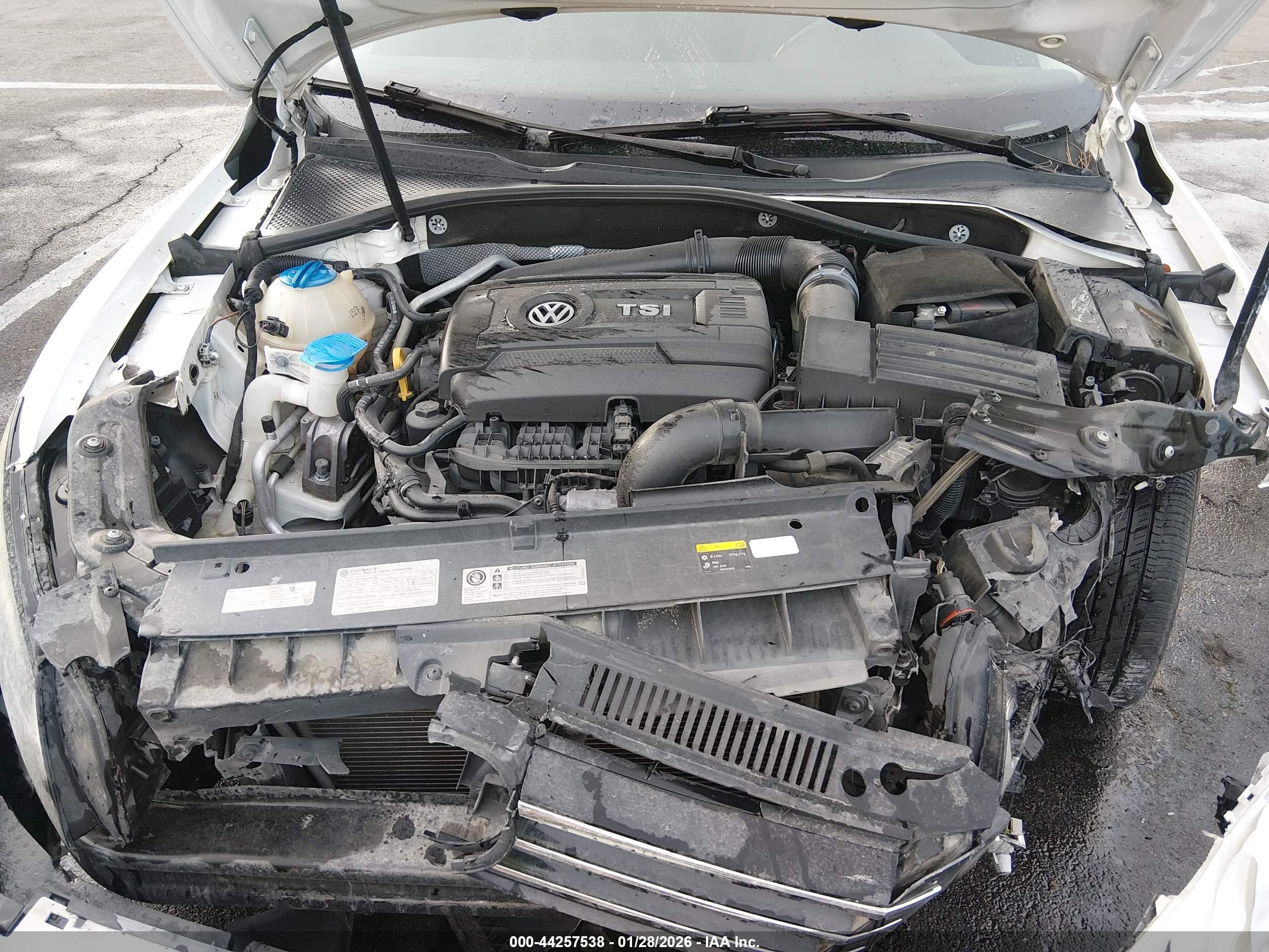 VOLKSWAGEN PASSAT image 10