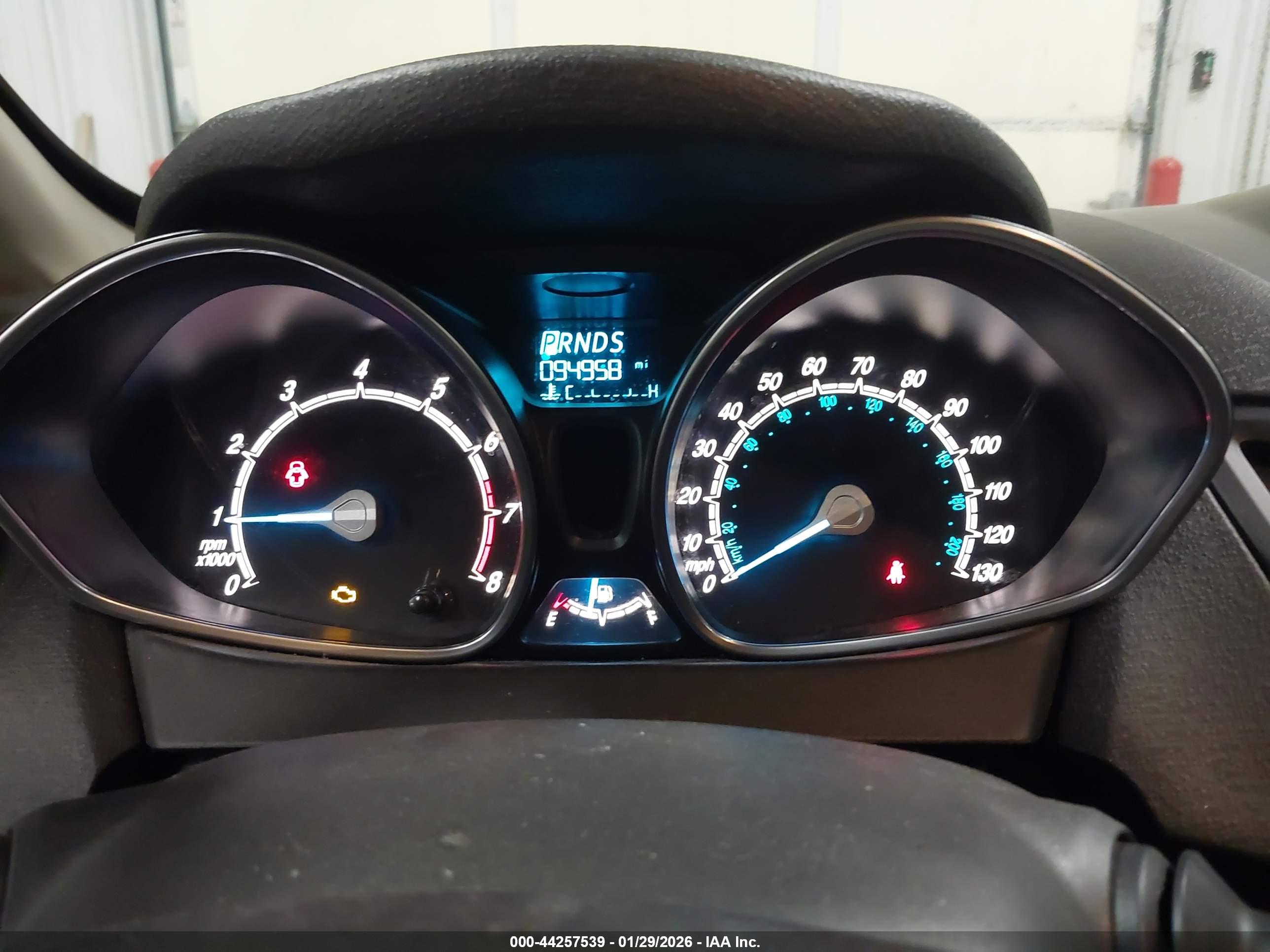 FORD FIESTA image 7