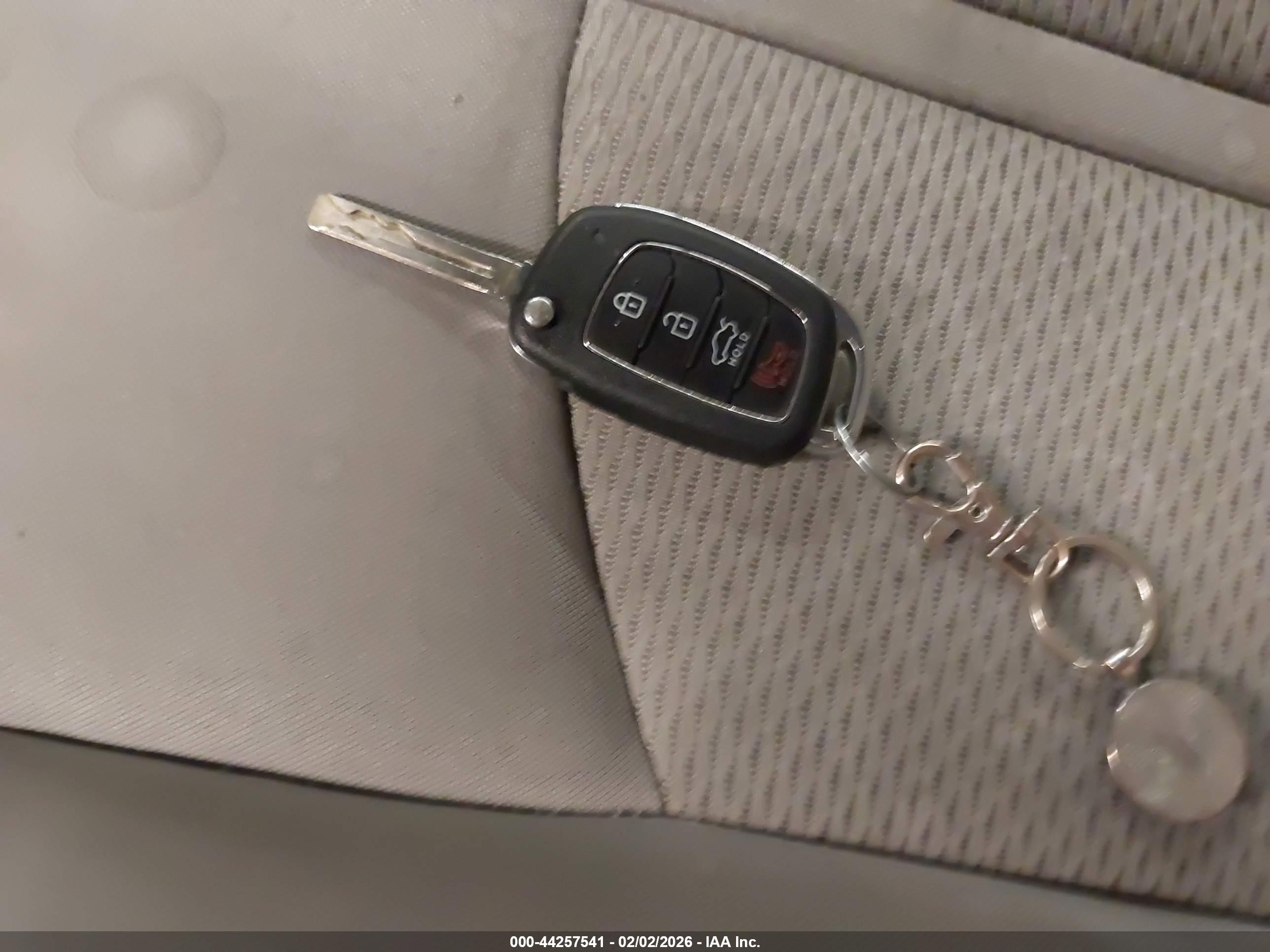 HYUNDAI SONATA image 11