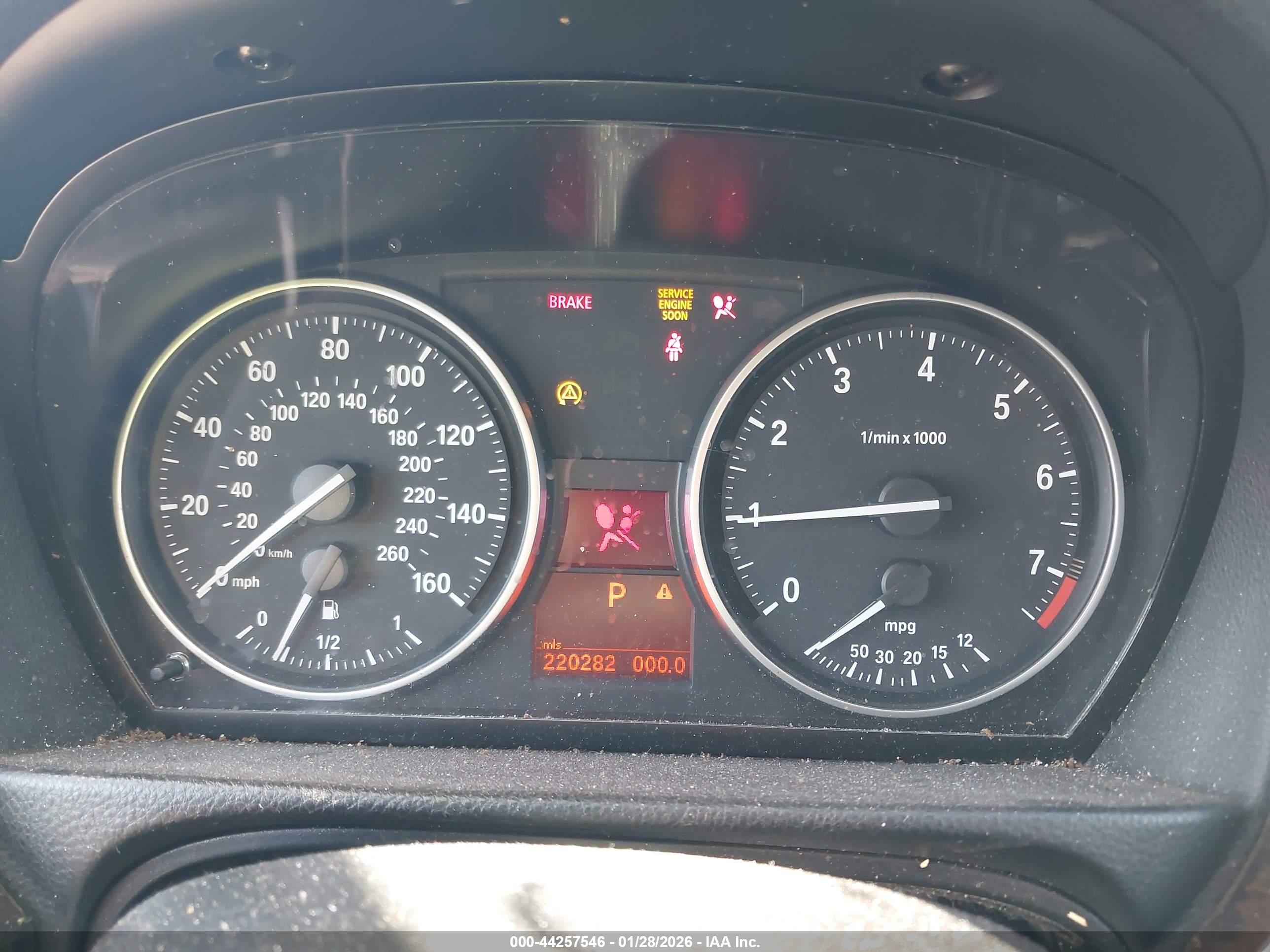 BMW 328I image 7
