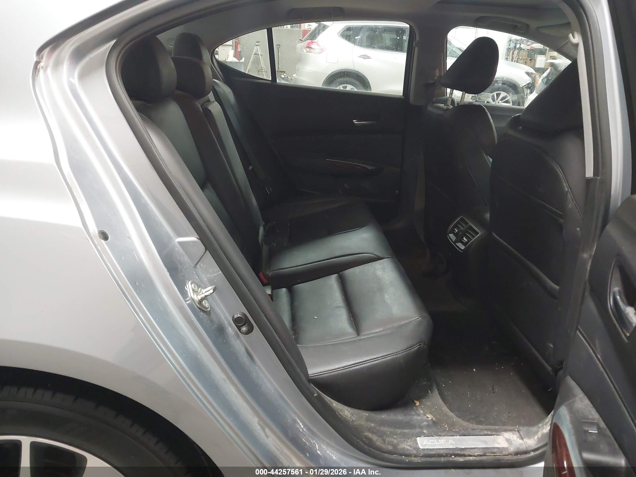ACURA TLX image 8