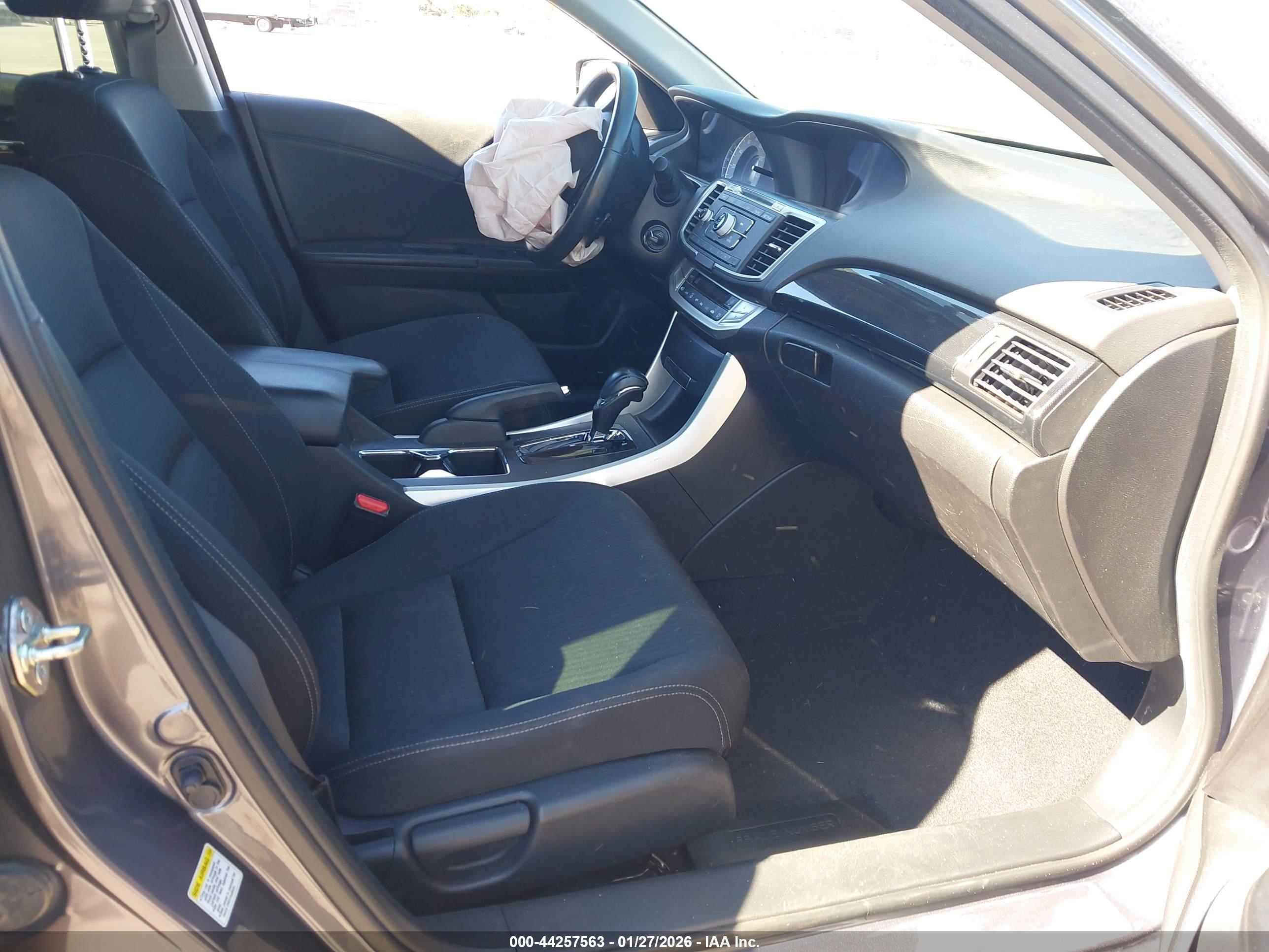HONDA ACCORD image 5