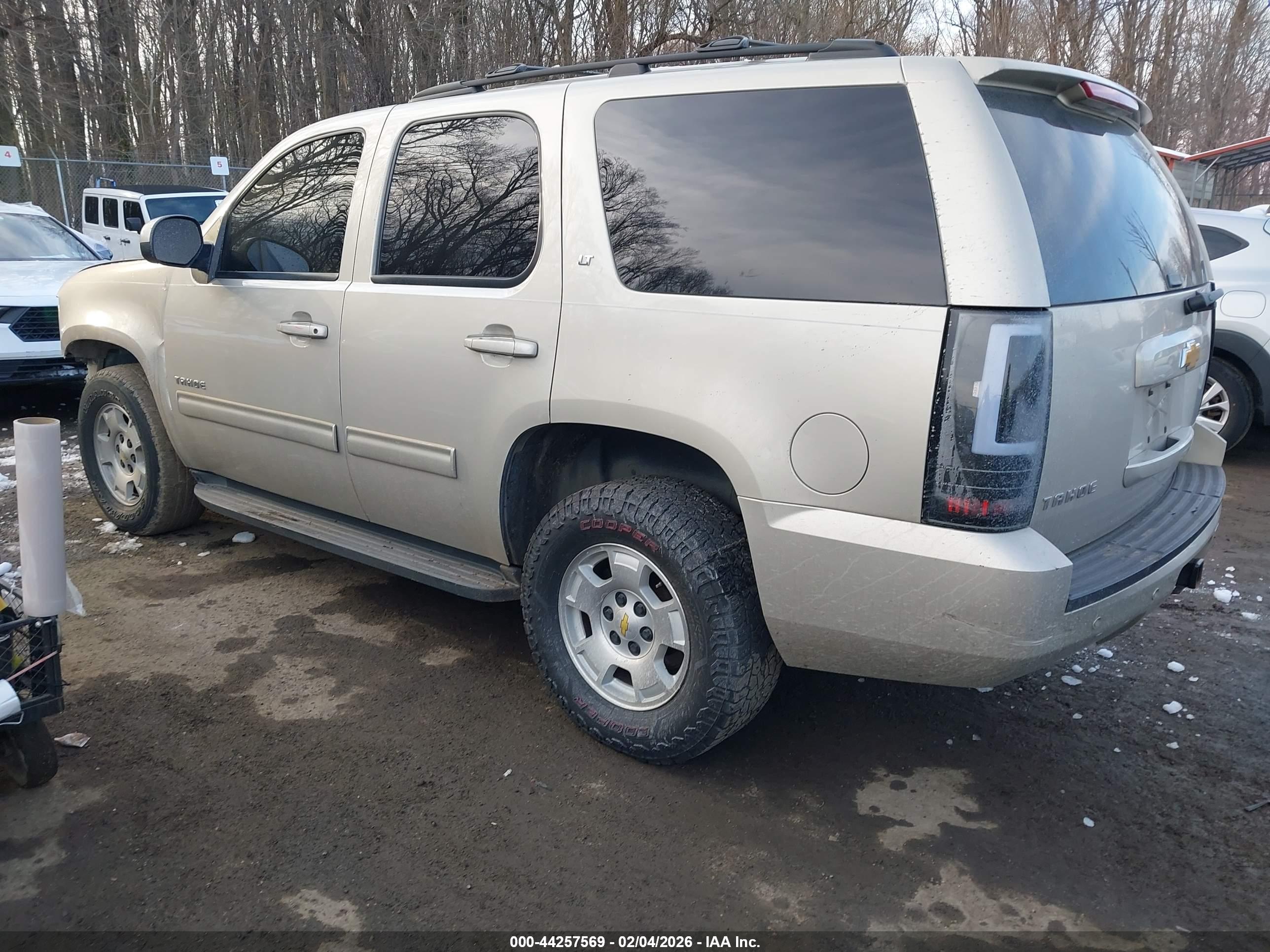CHEVROLET TAHOE image 3
