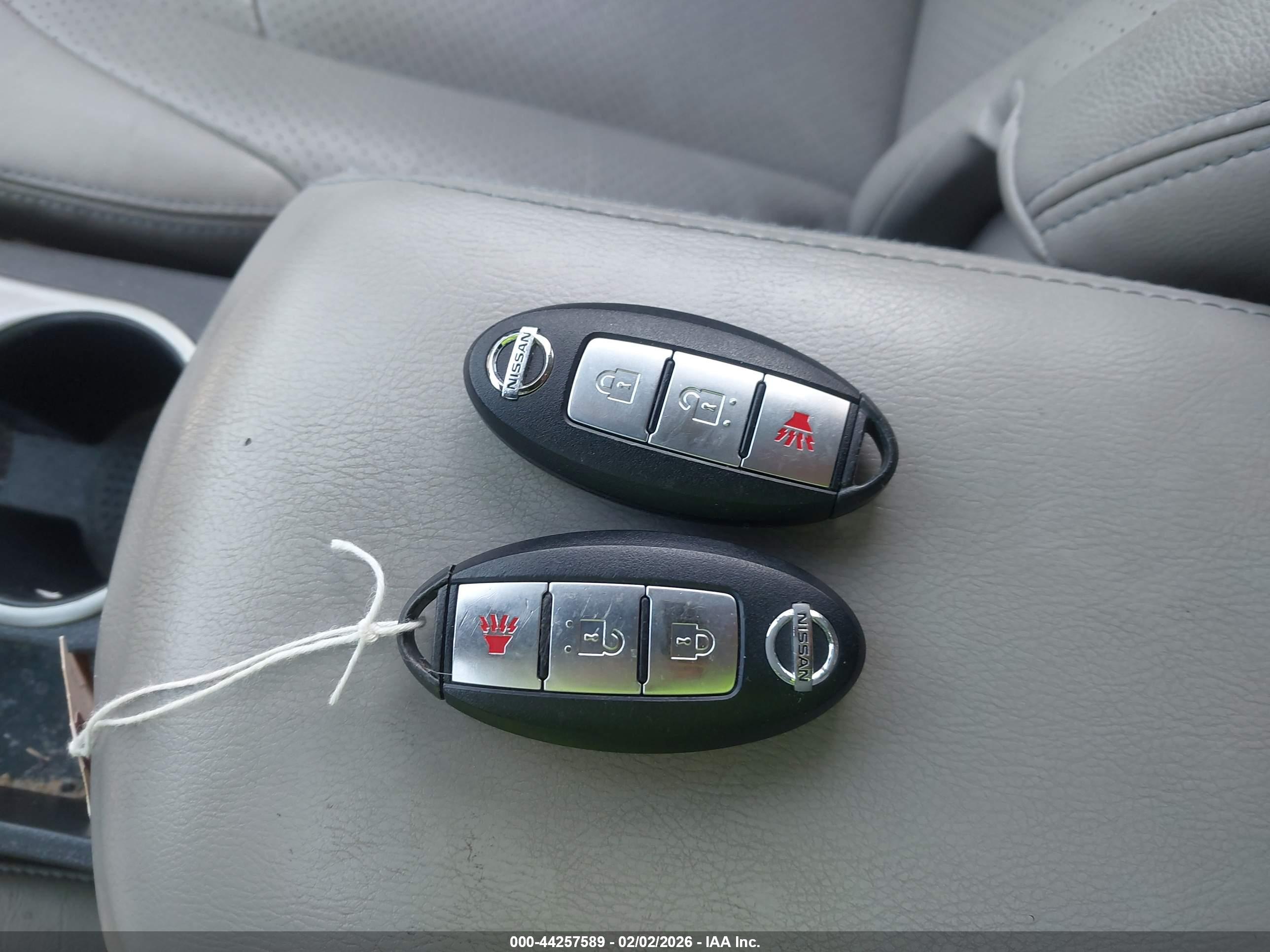 NISSAN ROGUE image 11