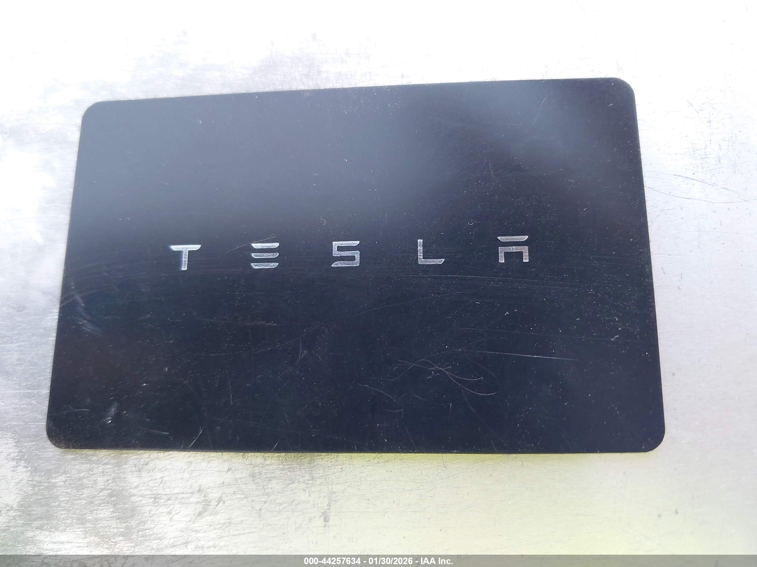 TESLA MODEL image 11
