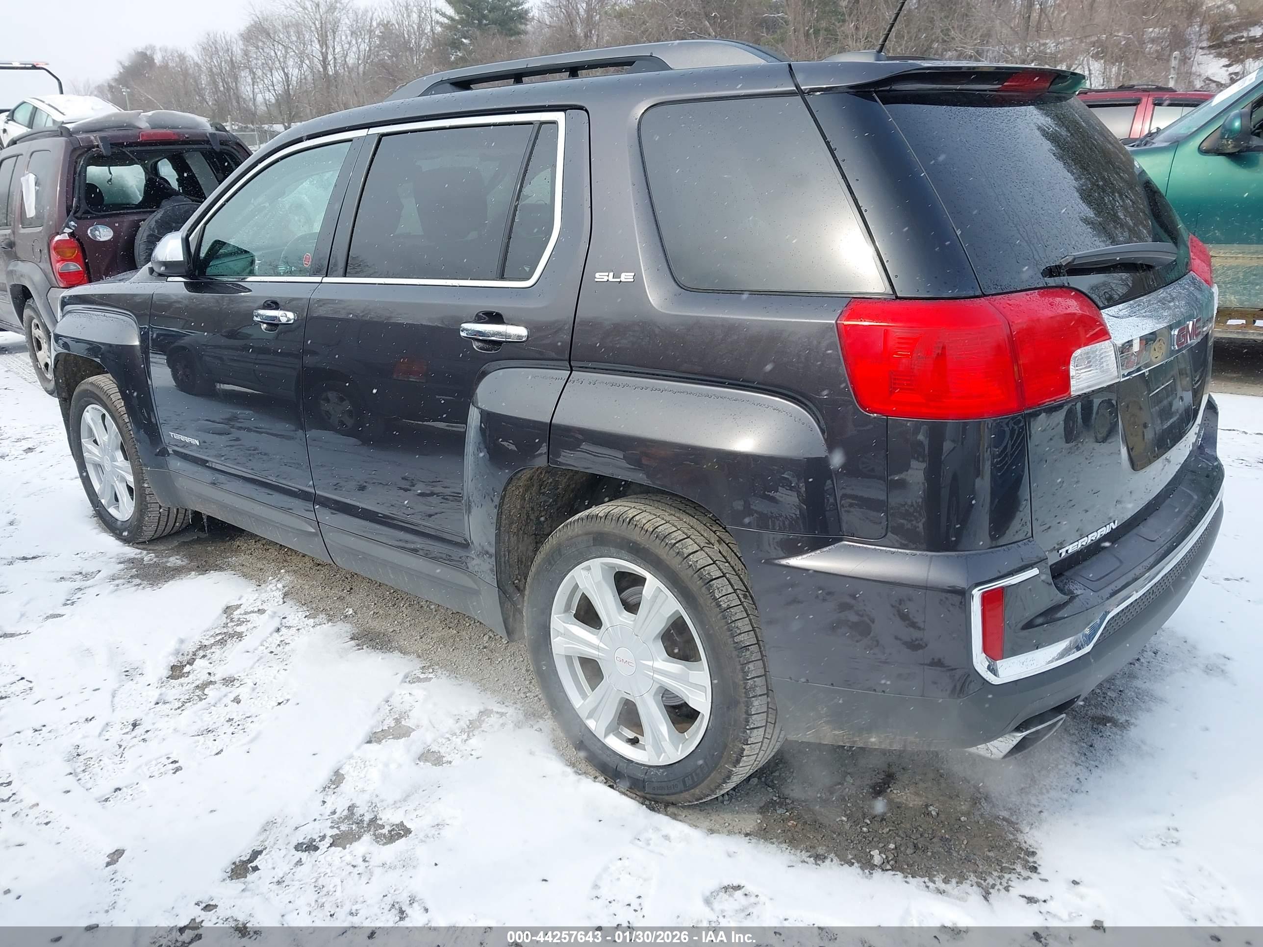 GMC TERRAIN image 3