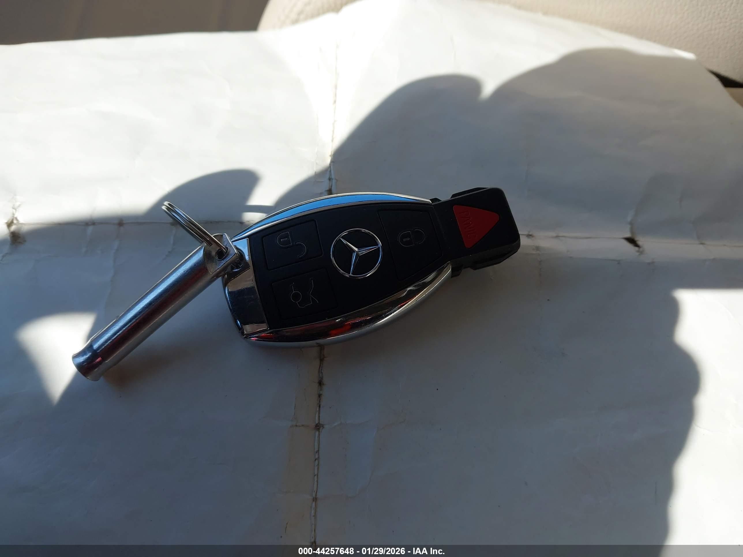 MERCEDES-BENZ GLC image 11
