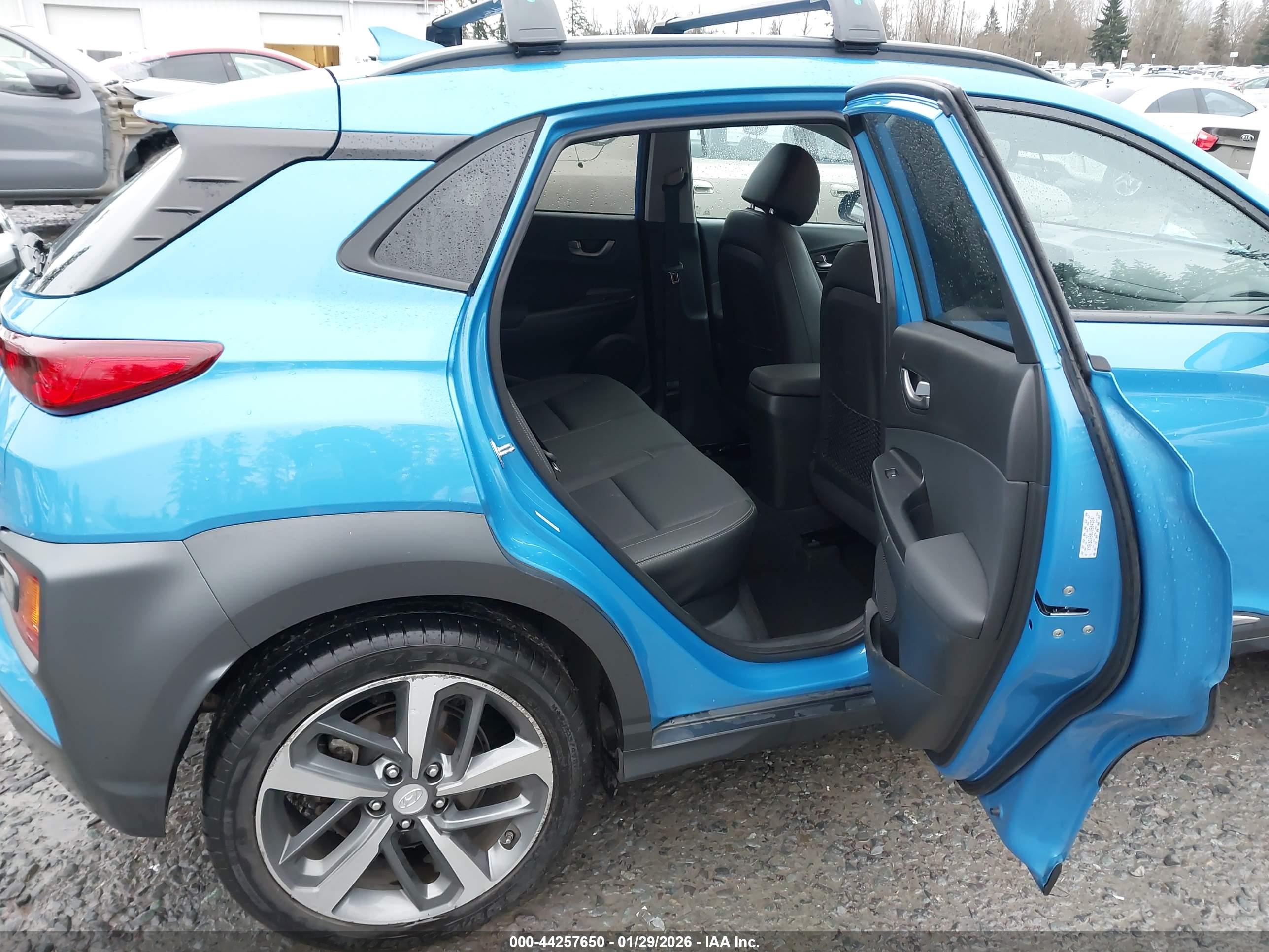 HYUNDAI KONA image 8