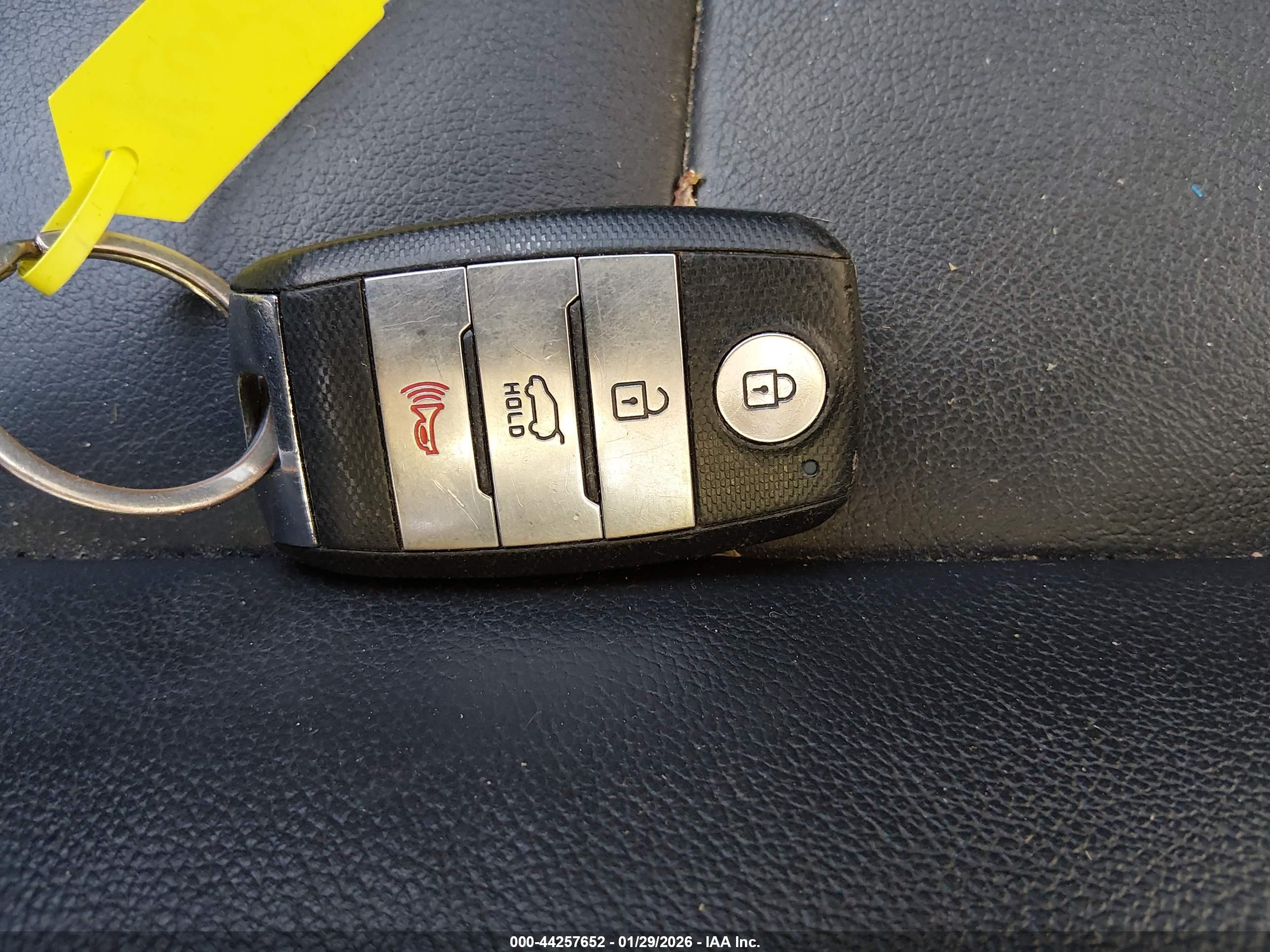 KIA SPORTAGE image 11