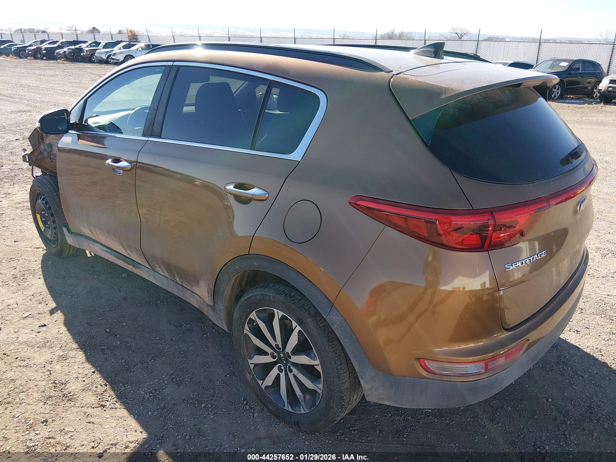 KIA SPORTAGE image 3