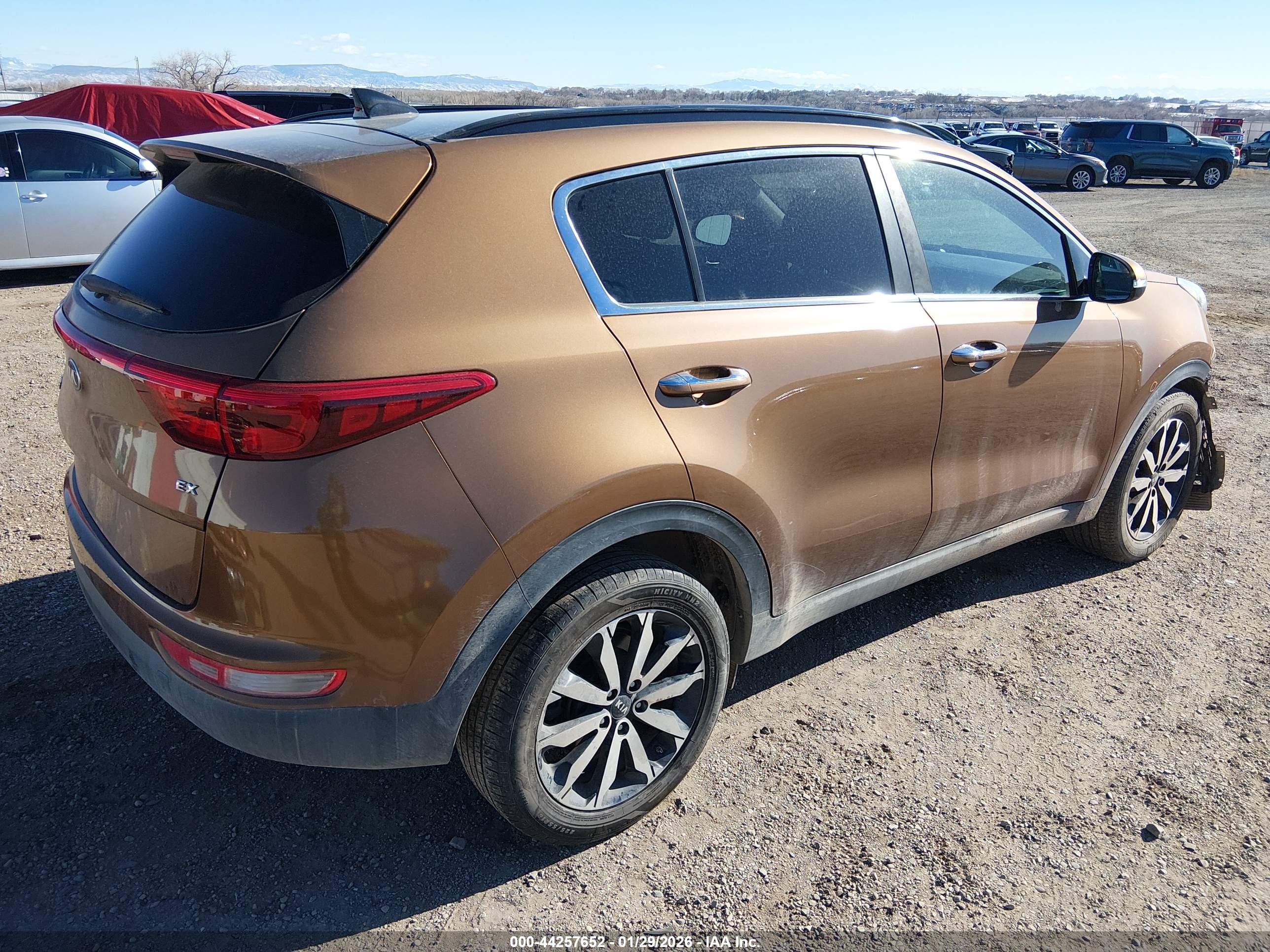 KIA SPORTAGE image 4