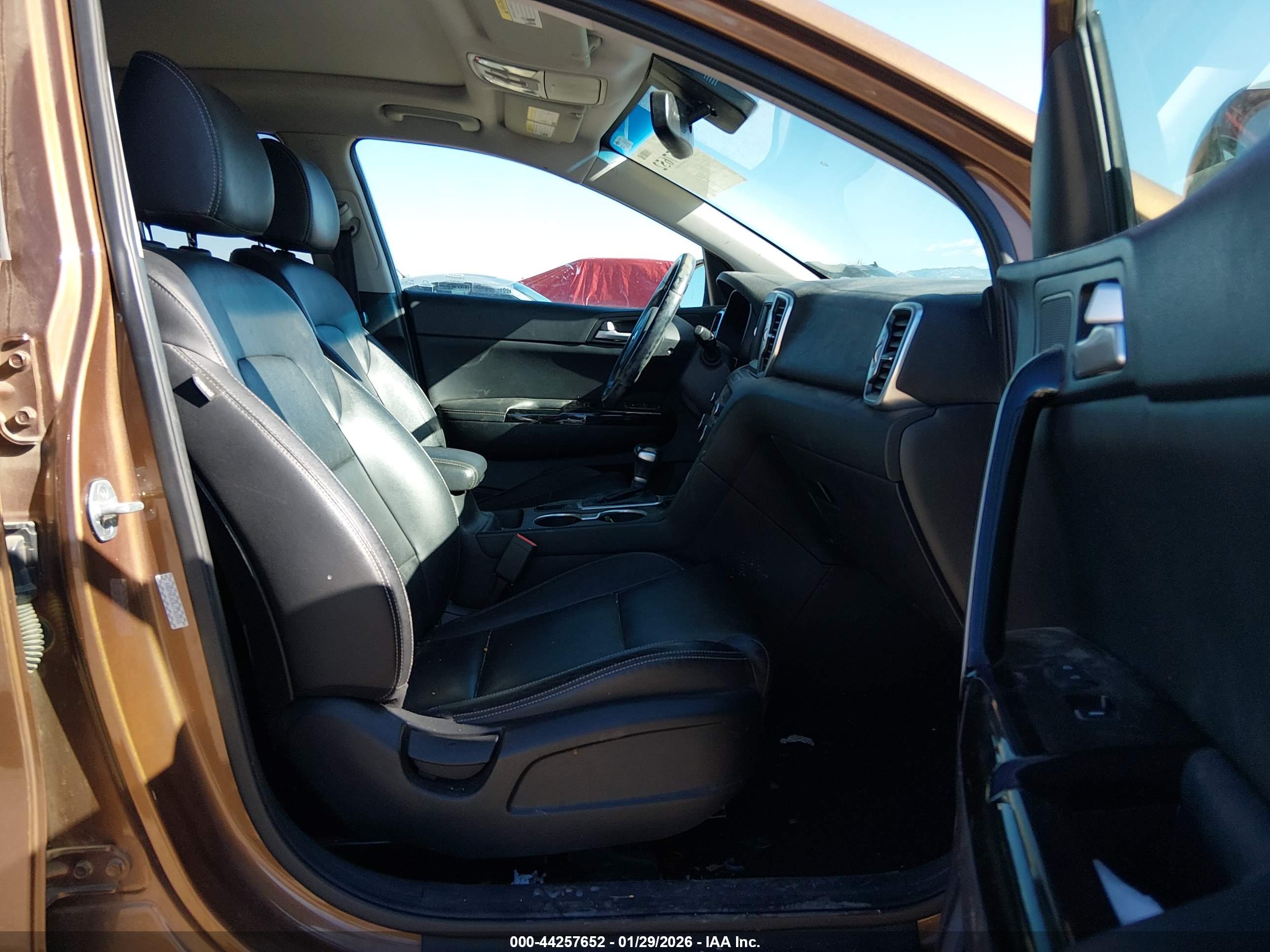 KIA SPORTAGE image 5