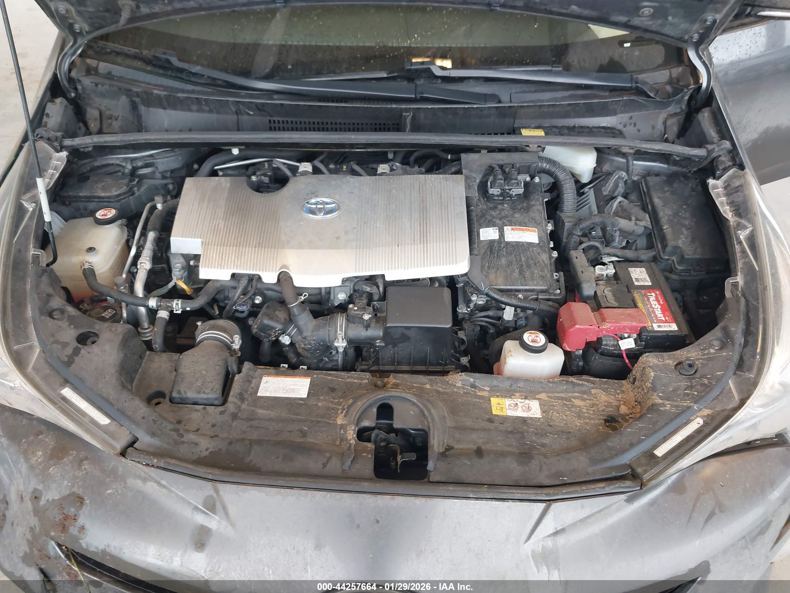TOYOTA PRIUS image 10