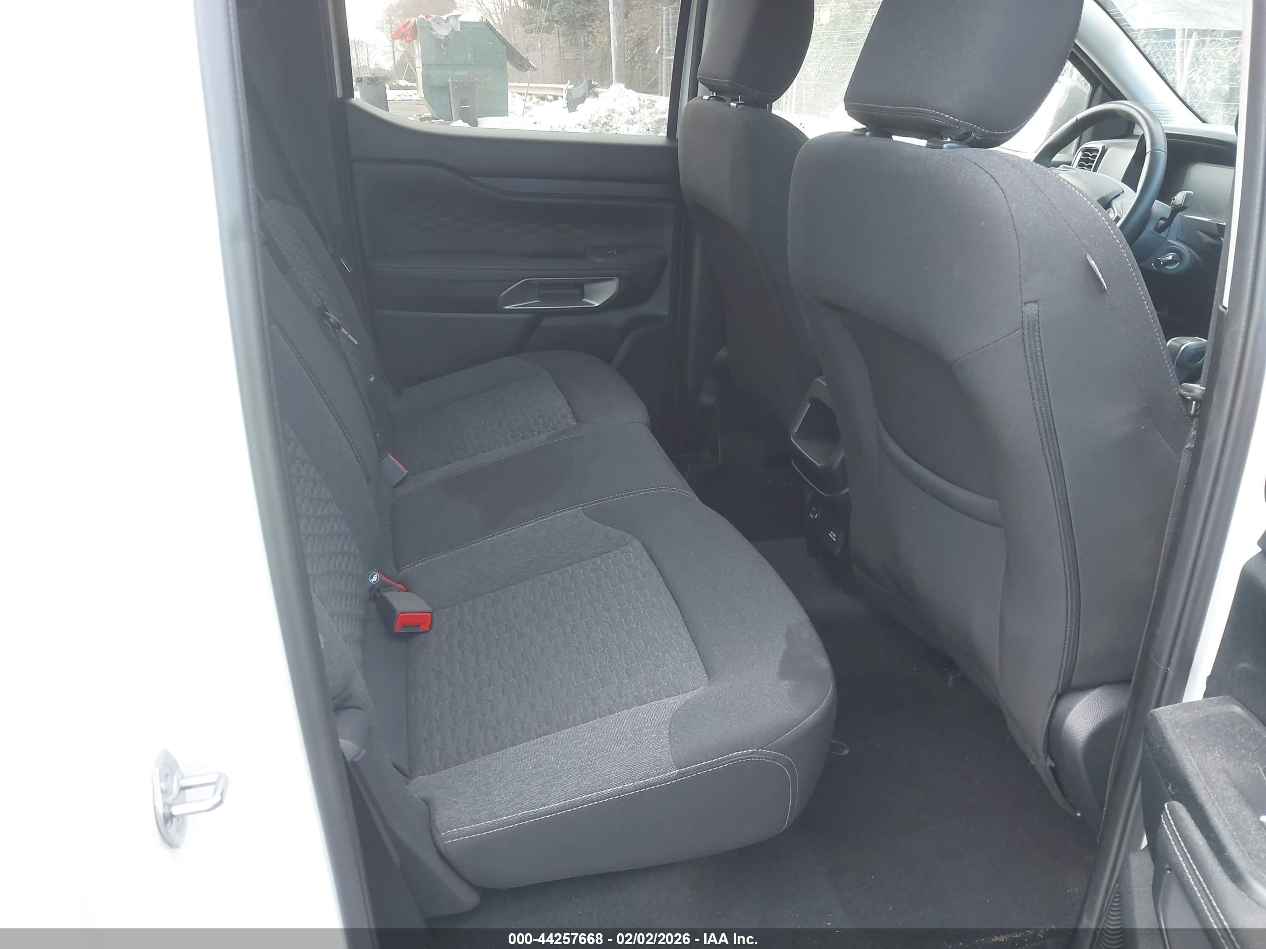 FORD RANGER image 8