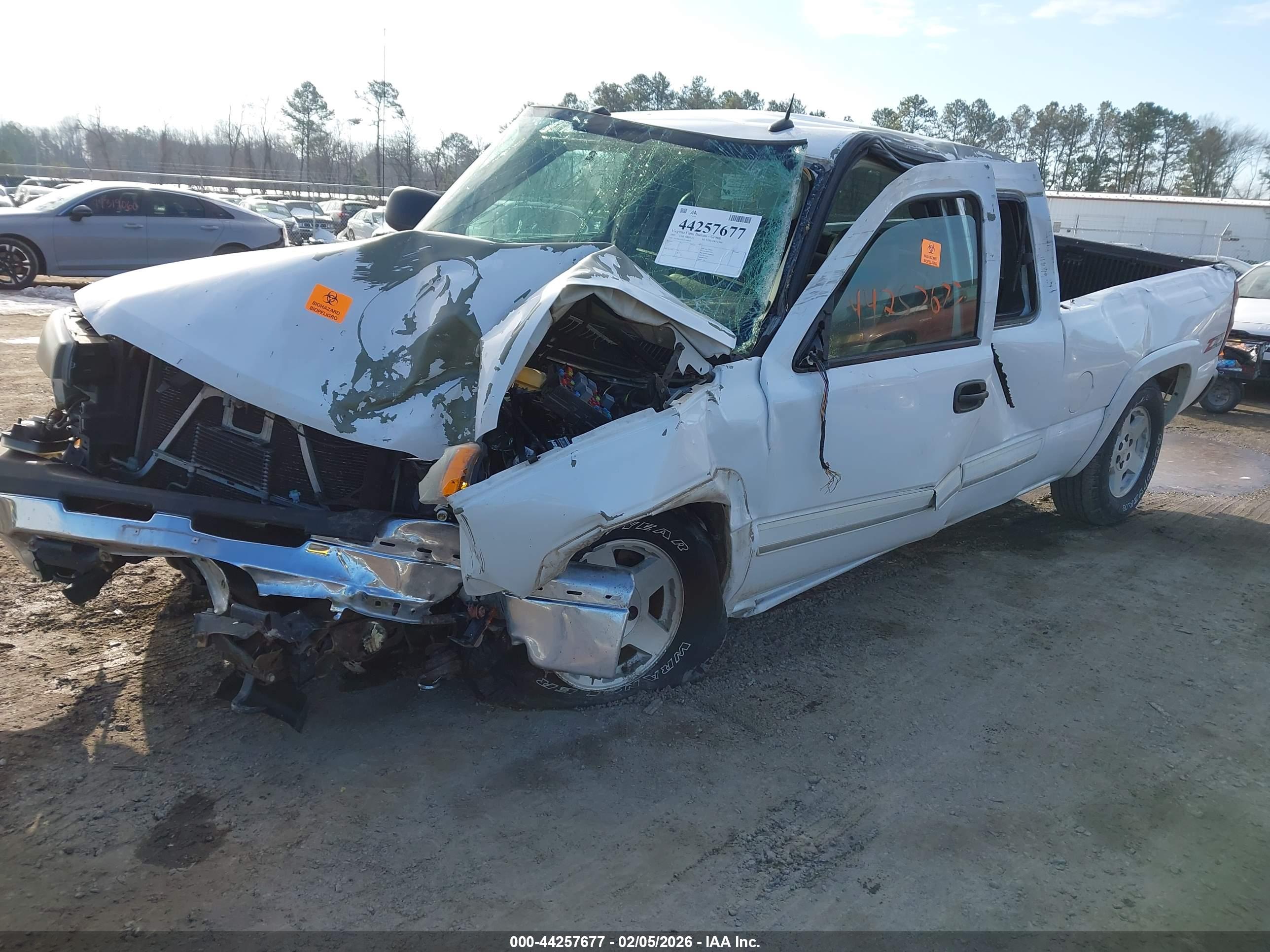 CHEVROLET SILVERADO image 2