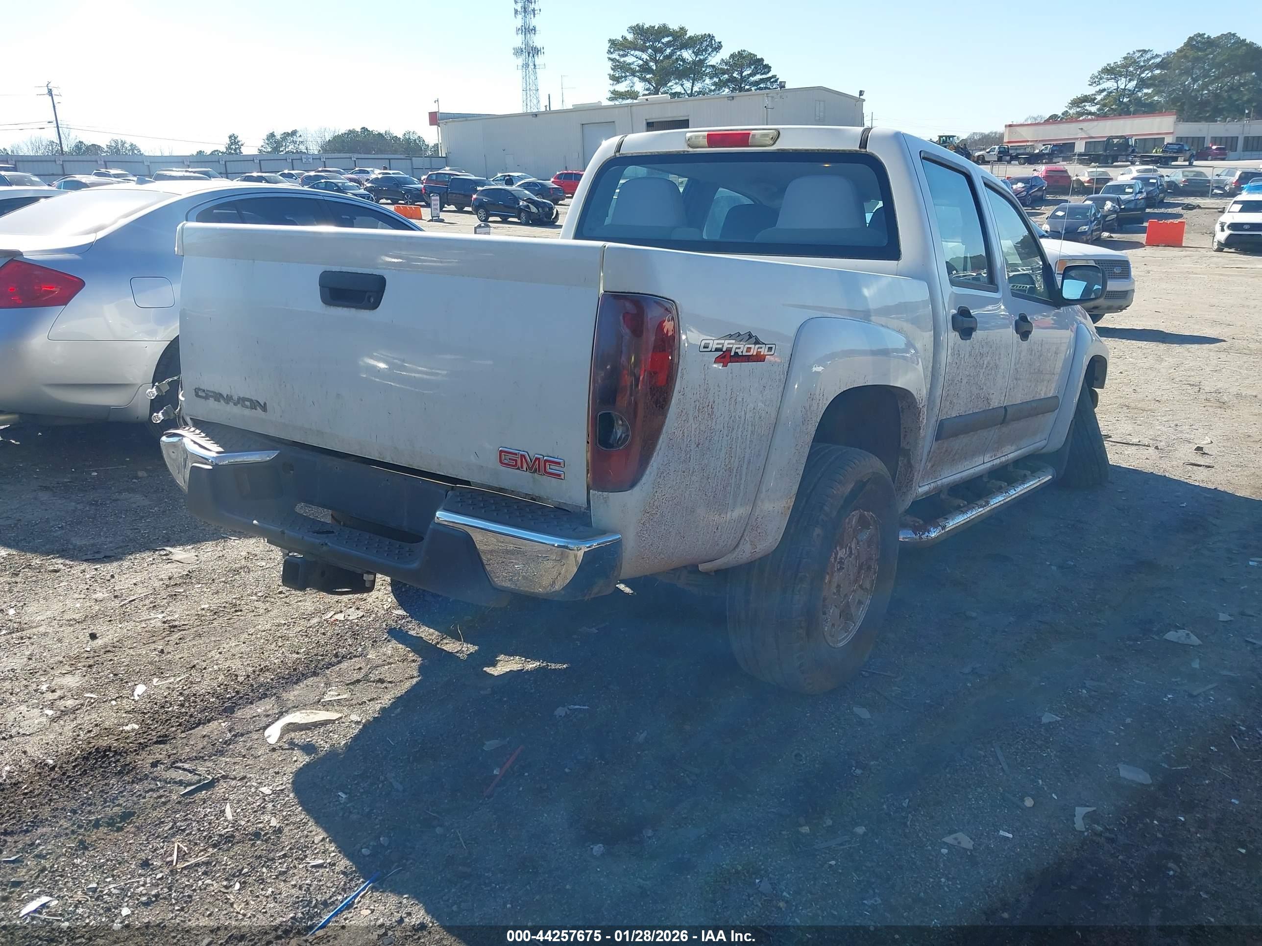 GMC CANYON image 4