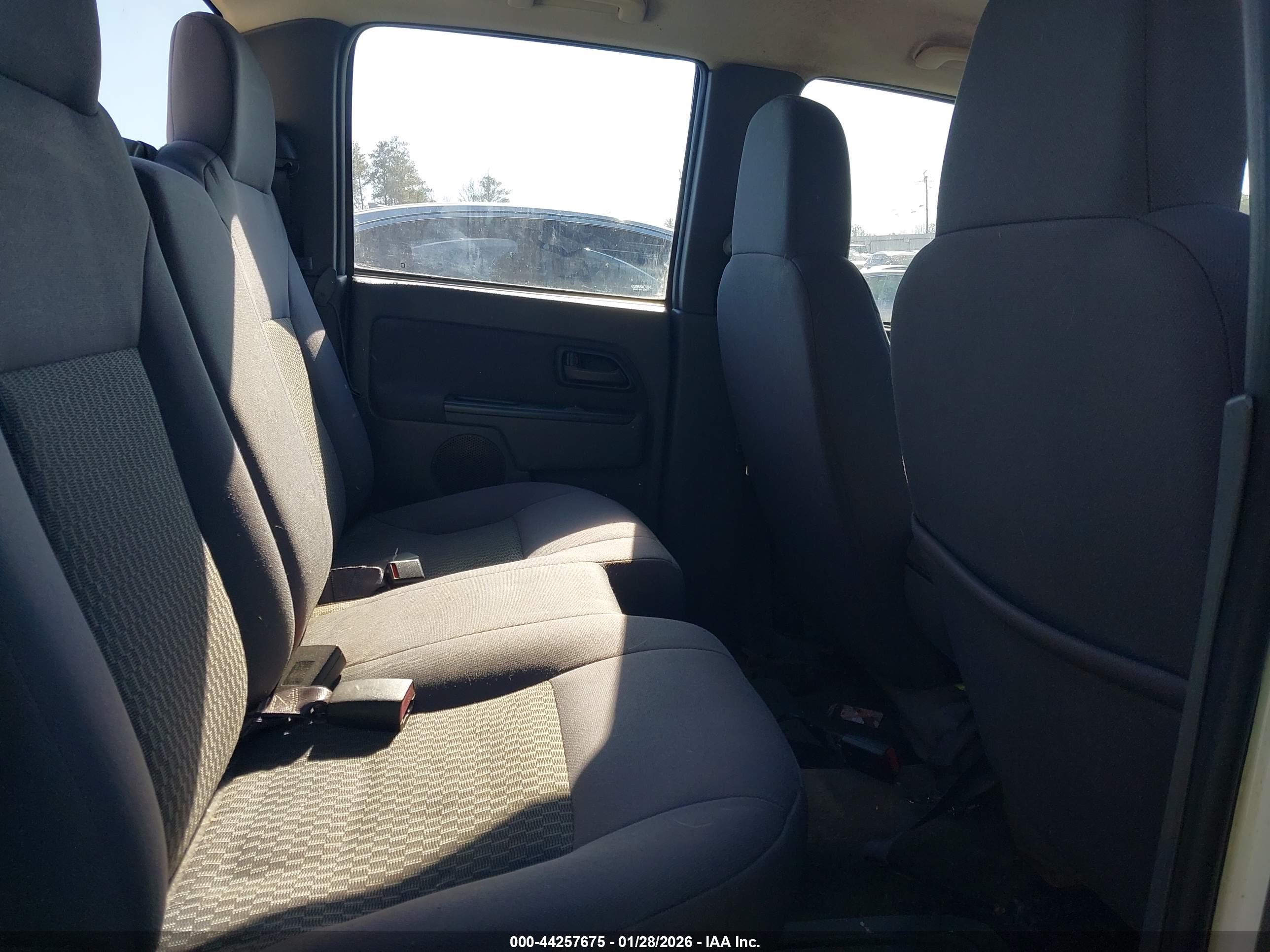GMC CANYON image 8