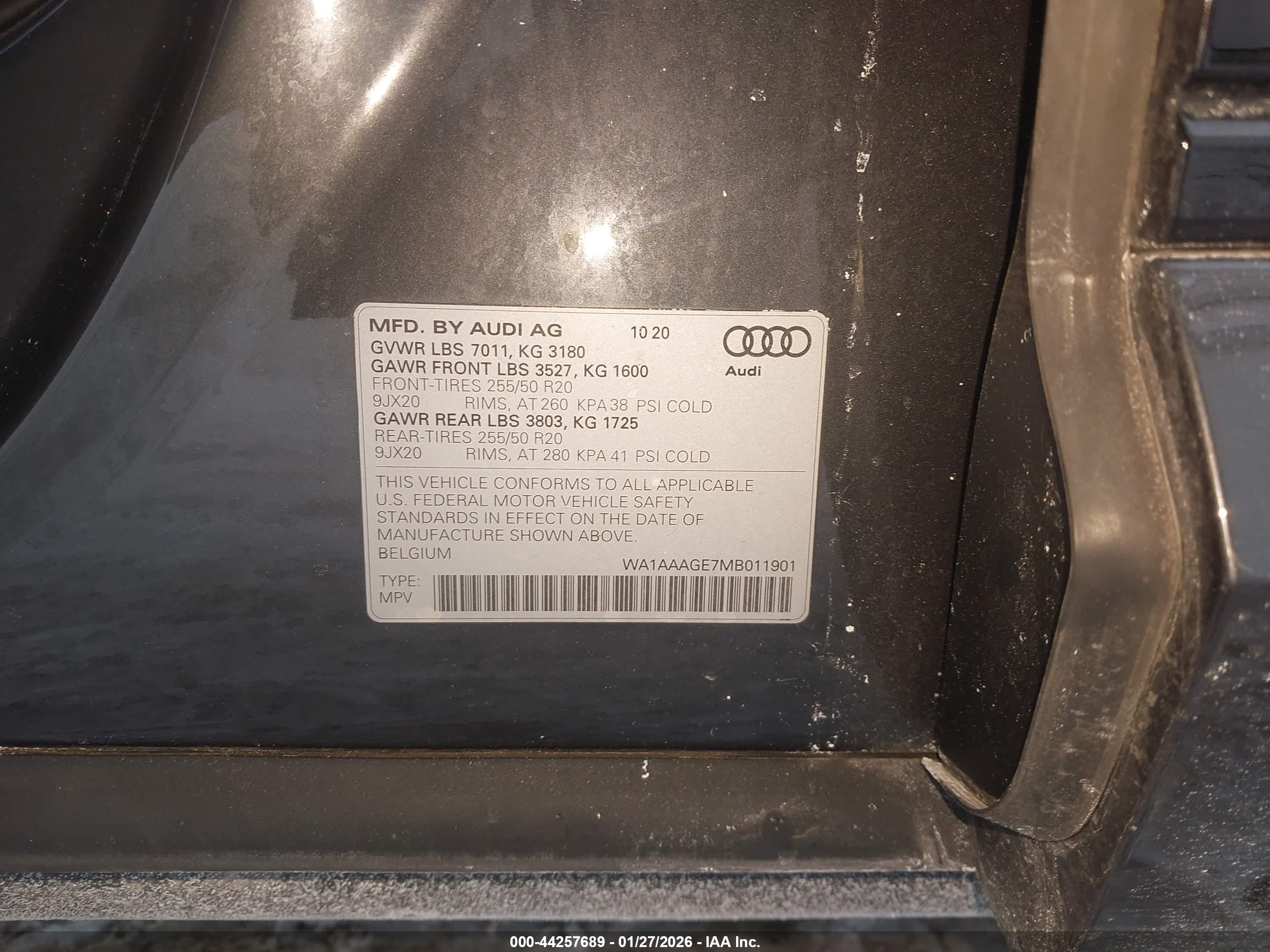 AUDI E-TRON image 9
