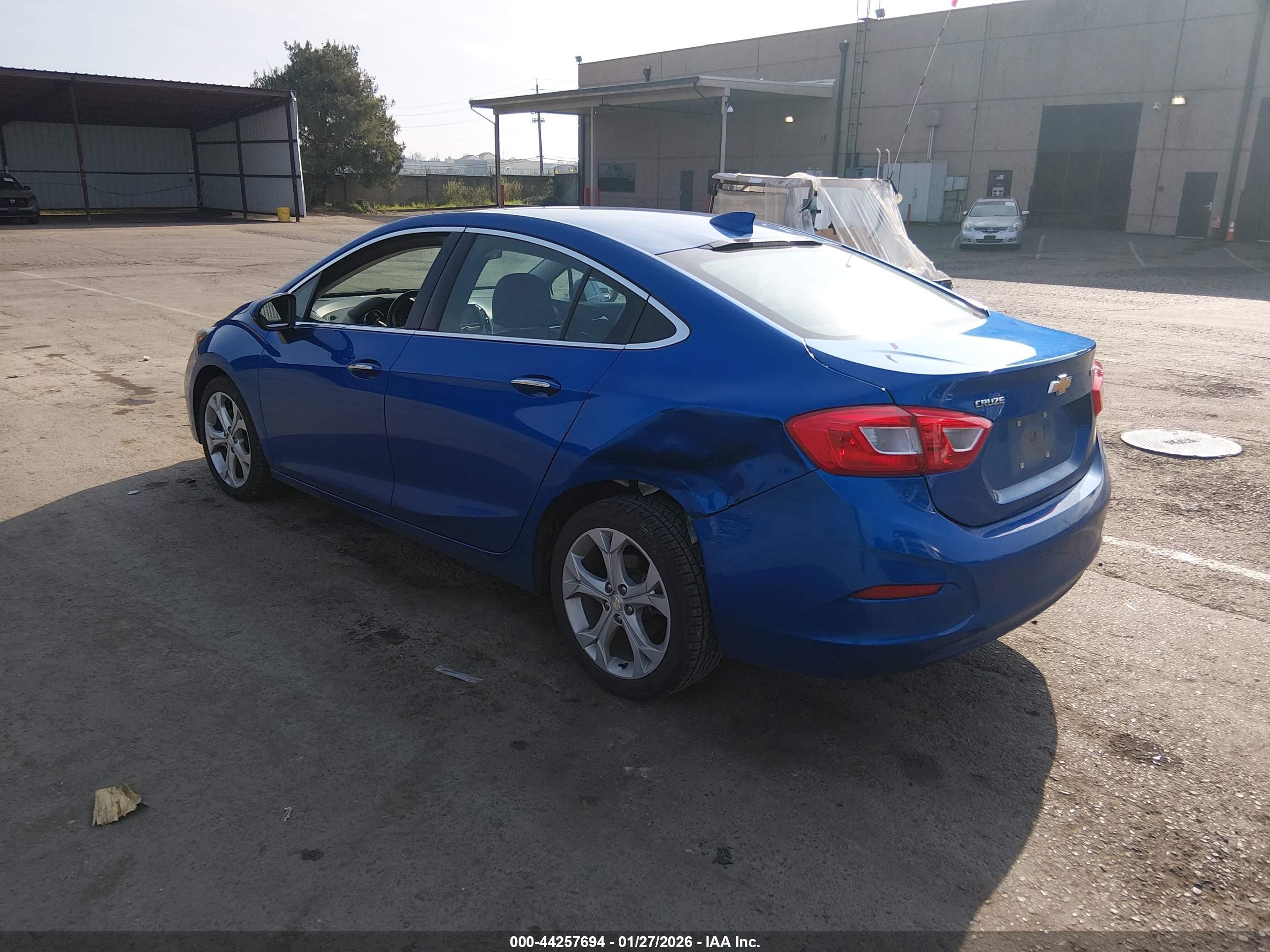 CHEVROLET CRUZE image 3
